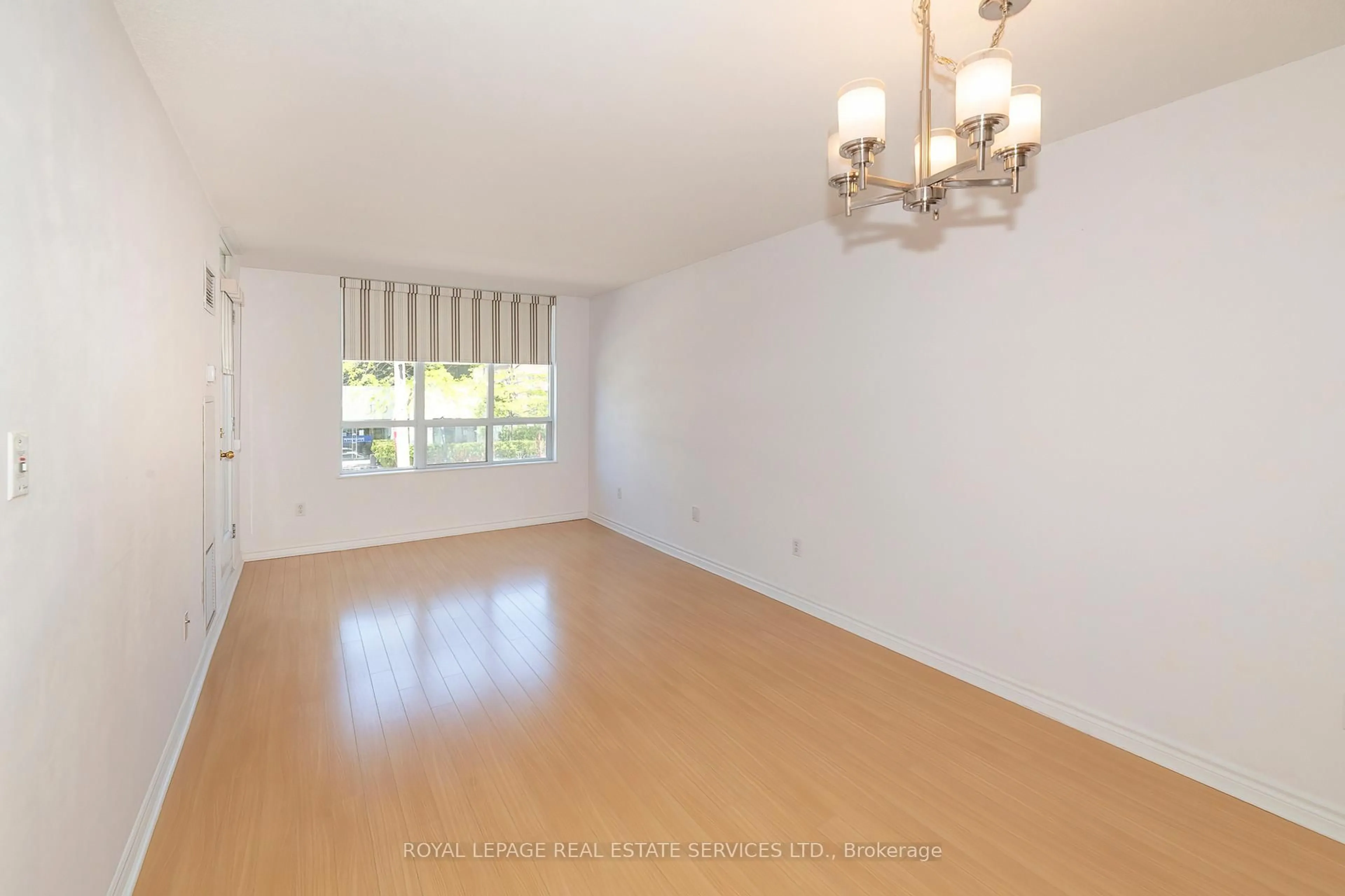 A pic of a room for 195 Merton St #212, Toronto Ontario M4S 3H6