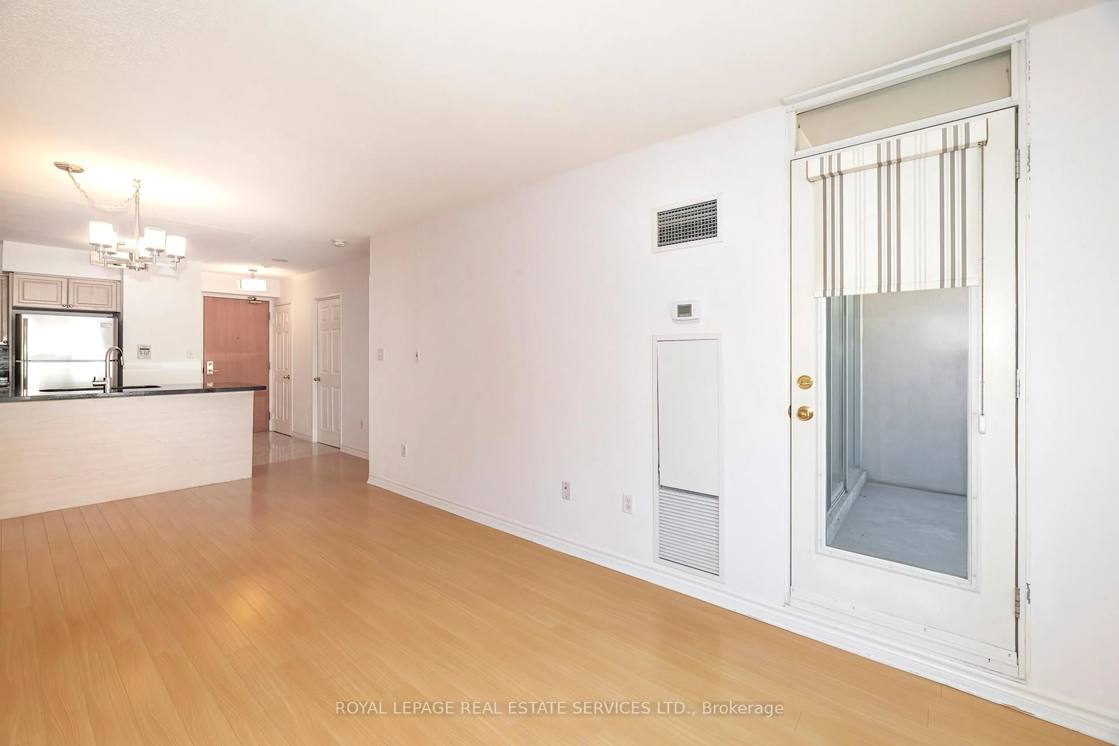 A pic of a room for 195 Merton St #212, Toronto Ontario M4S 3H6