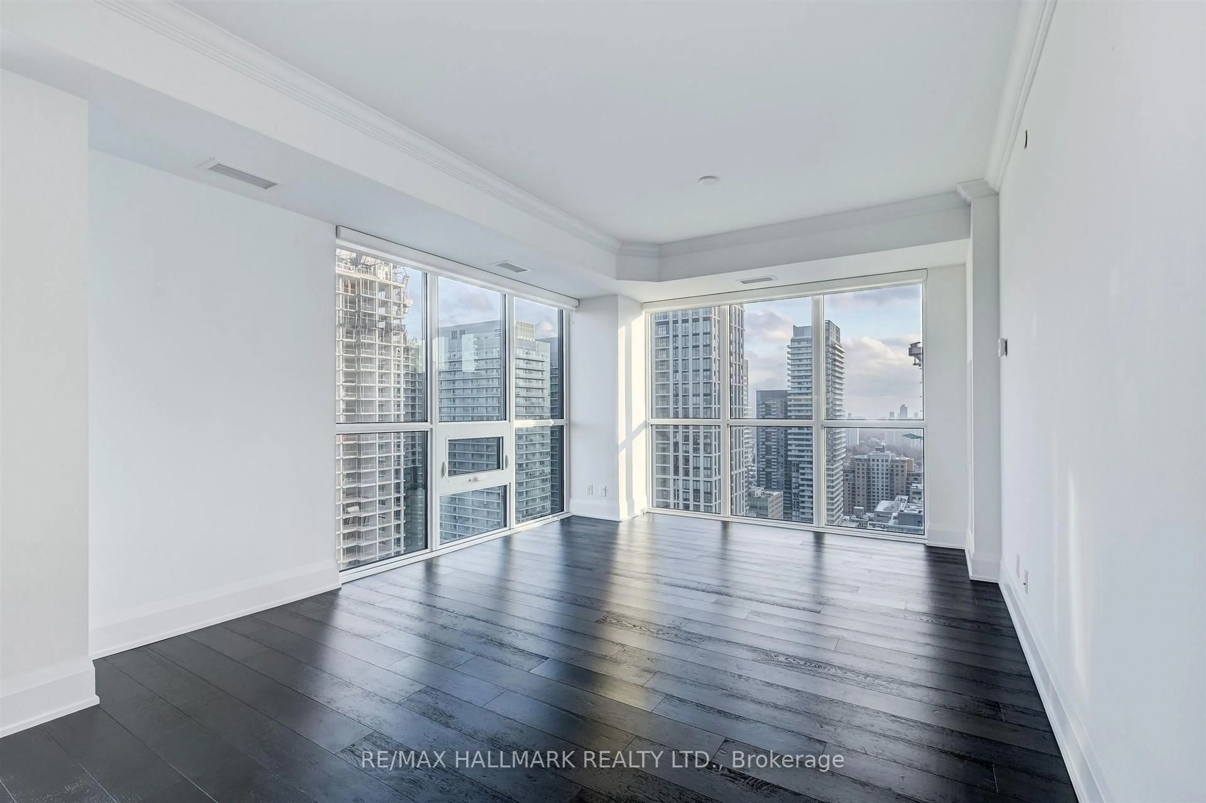 A pic of a room for 101 Erskine Ave #2907, Toronto Ontario M4P 1Y5