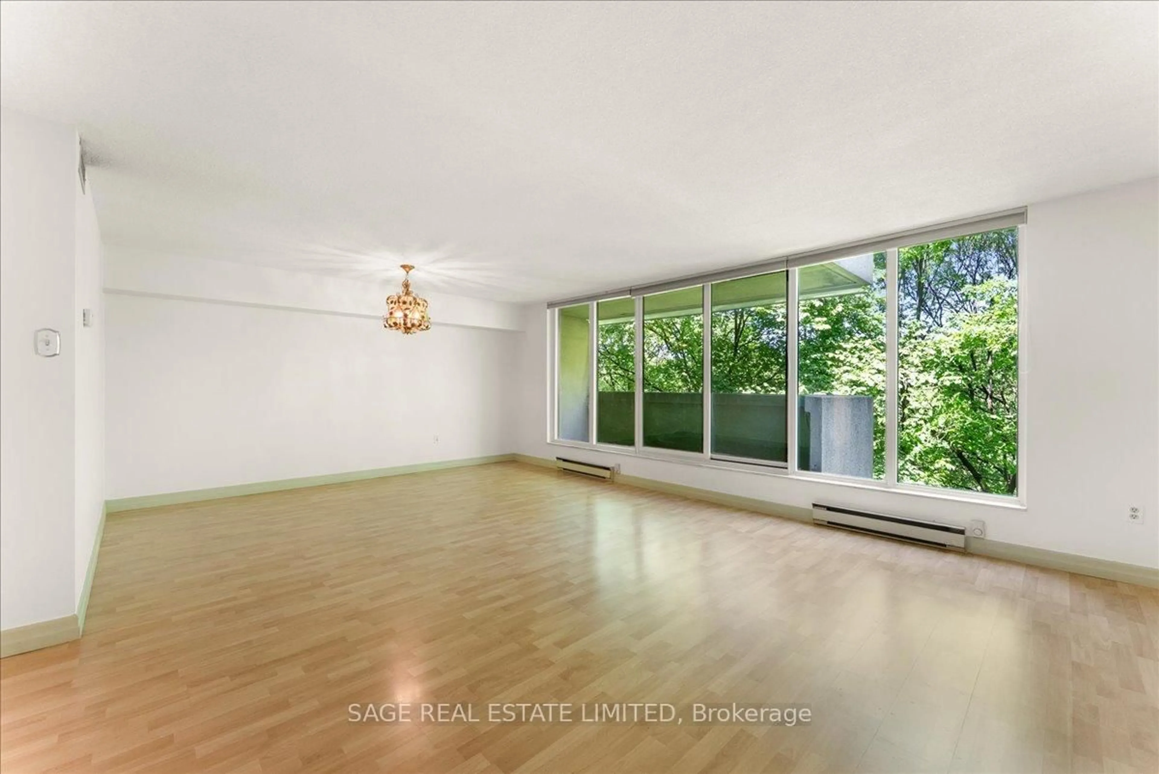 Unknown for 360 Bloor St #209, Toronto Ontario M4W 3M3
