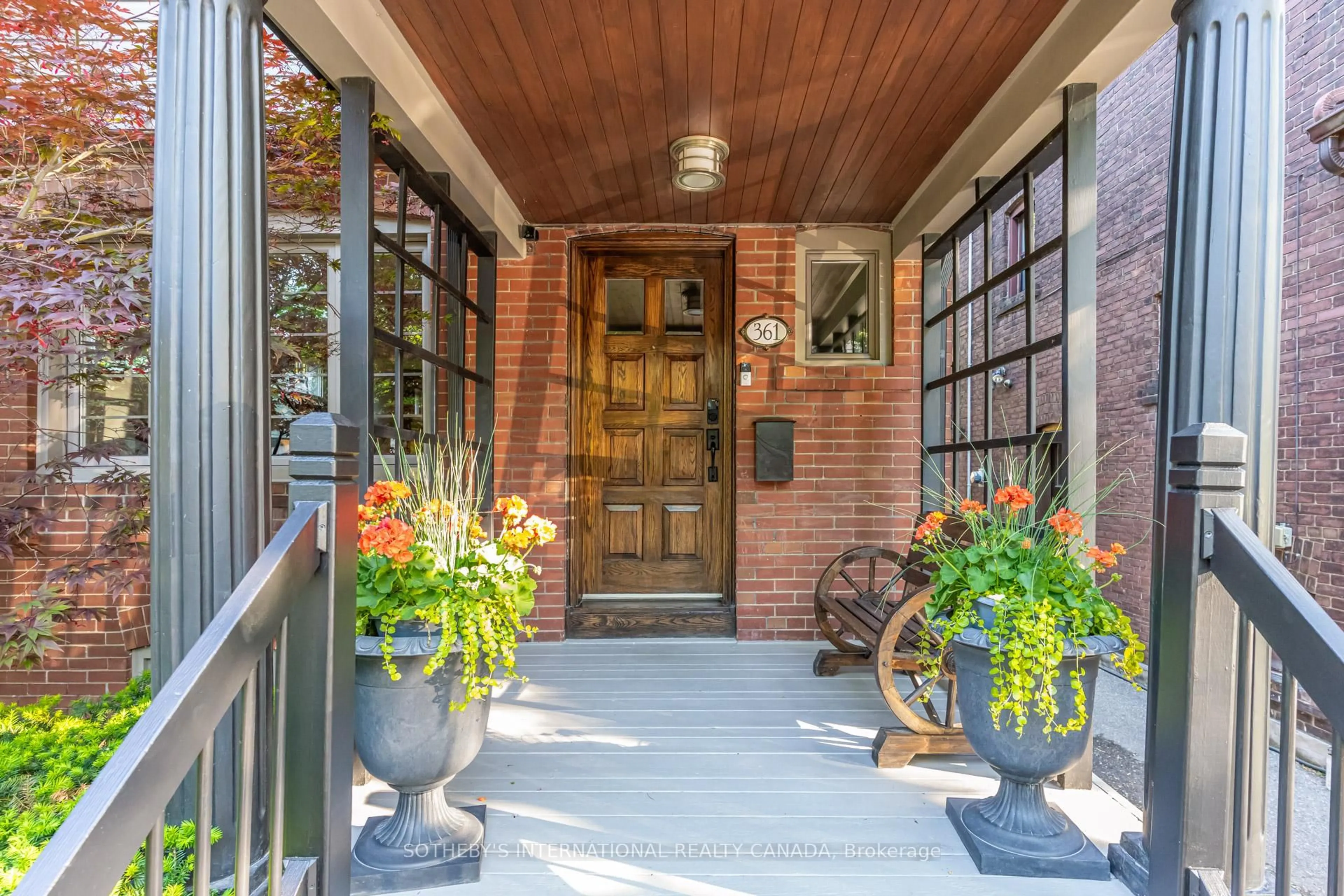 Indoor entryway for 361 Hillsdale Ave, Toronto Ontario M4S 1T9