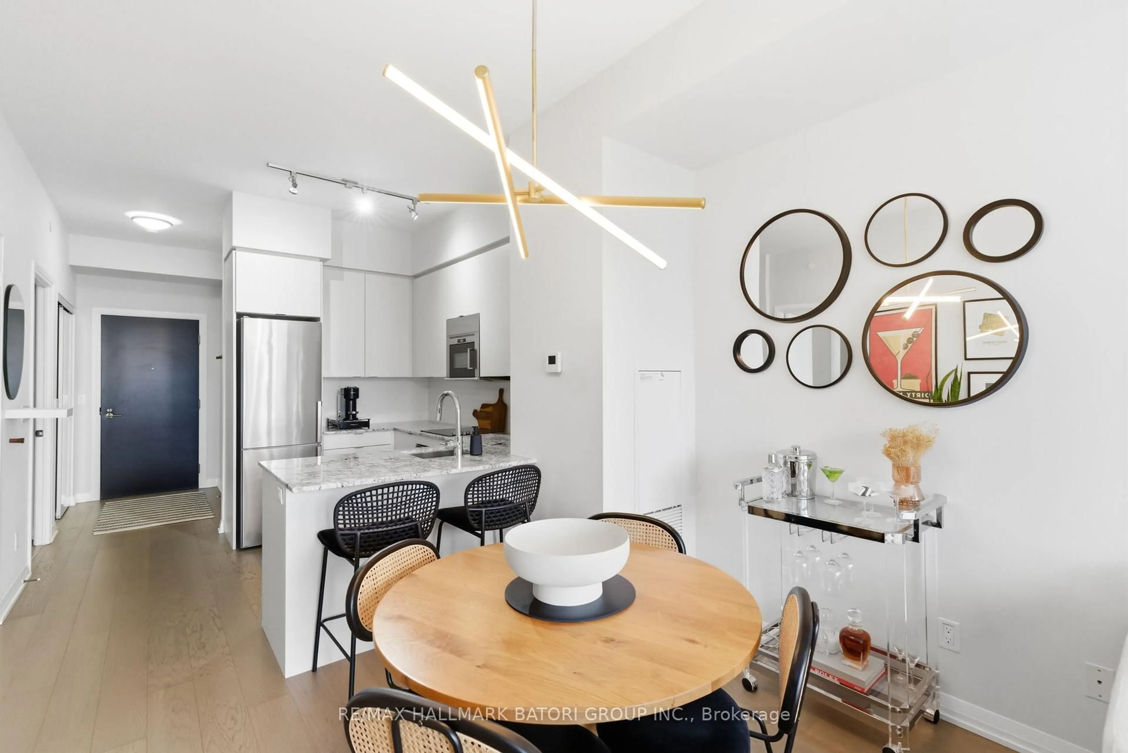 Open concept kitchen, unknown for 101 Erskine Ave #217, Toronto Ontario M4P 1Y5