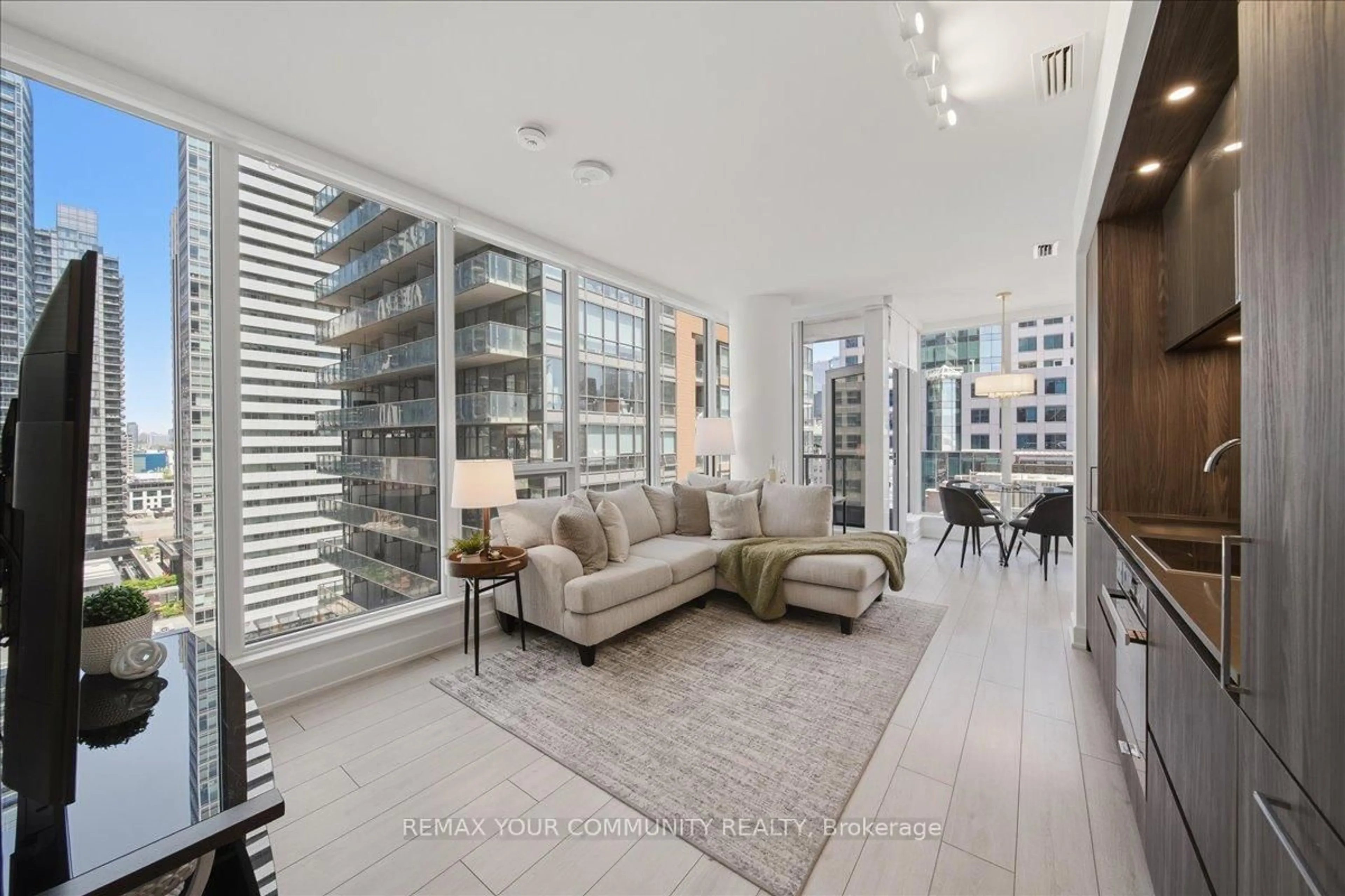 Living room with furniture, unknown for 15 Mercer St #1806, Toronto Ontario M5V 1H2