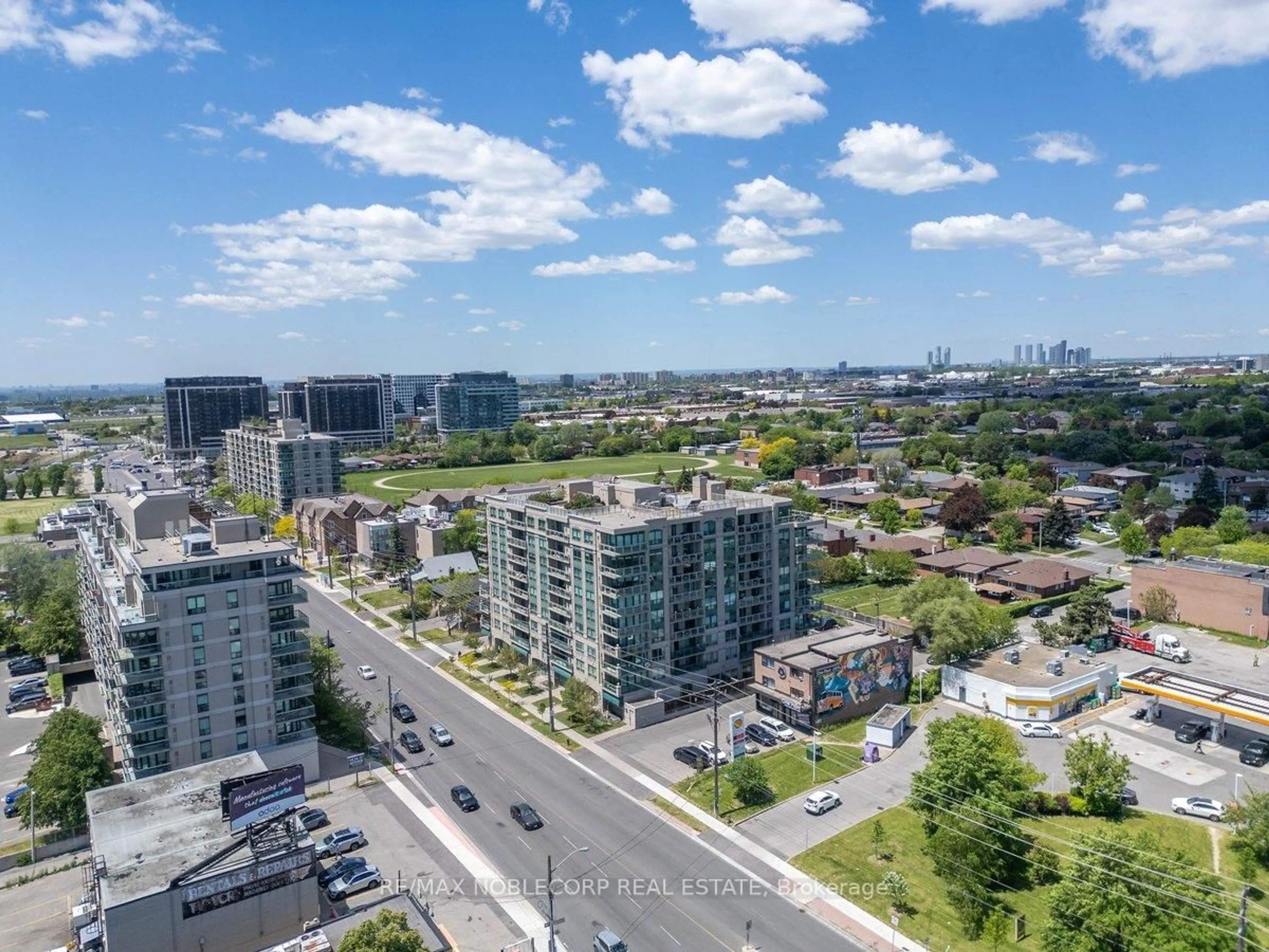 A pic from outside/outdoor area/front of a property/back of a property/a pic from drone, city buildings view from balcony for 920 Sheppard Ave #508, Toronto Ontario M3H 0A2