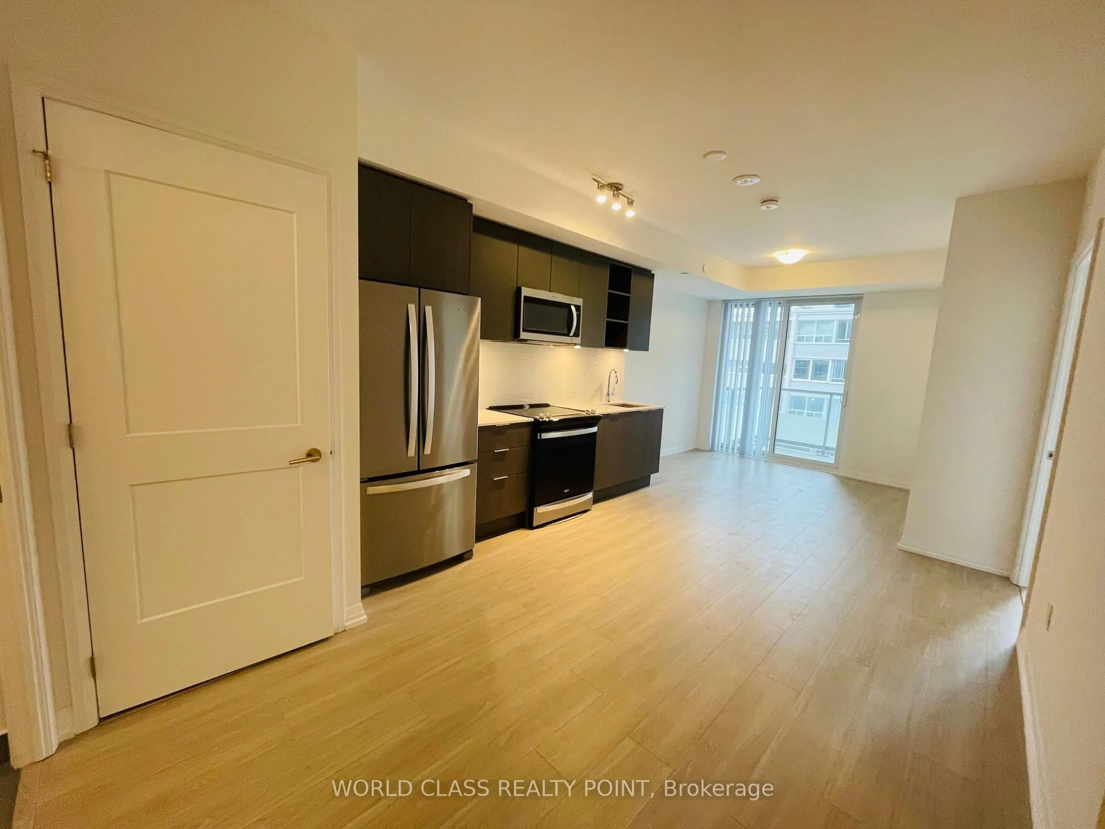 A pic of a room for 50 Dunfield Ave #1114, Toronto Ontario M4S 0E4