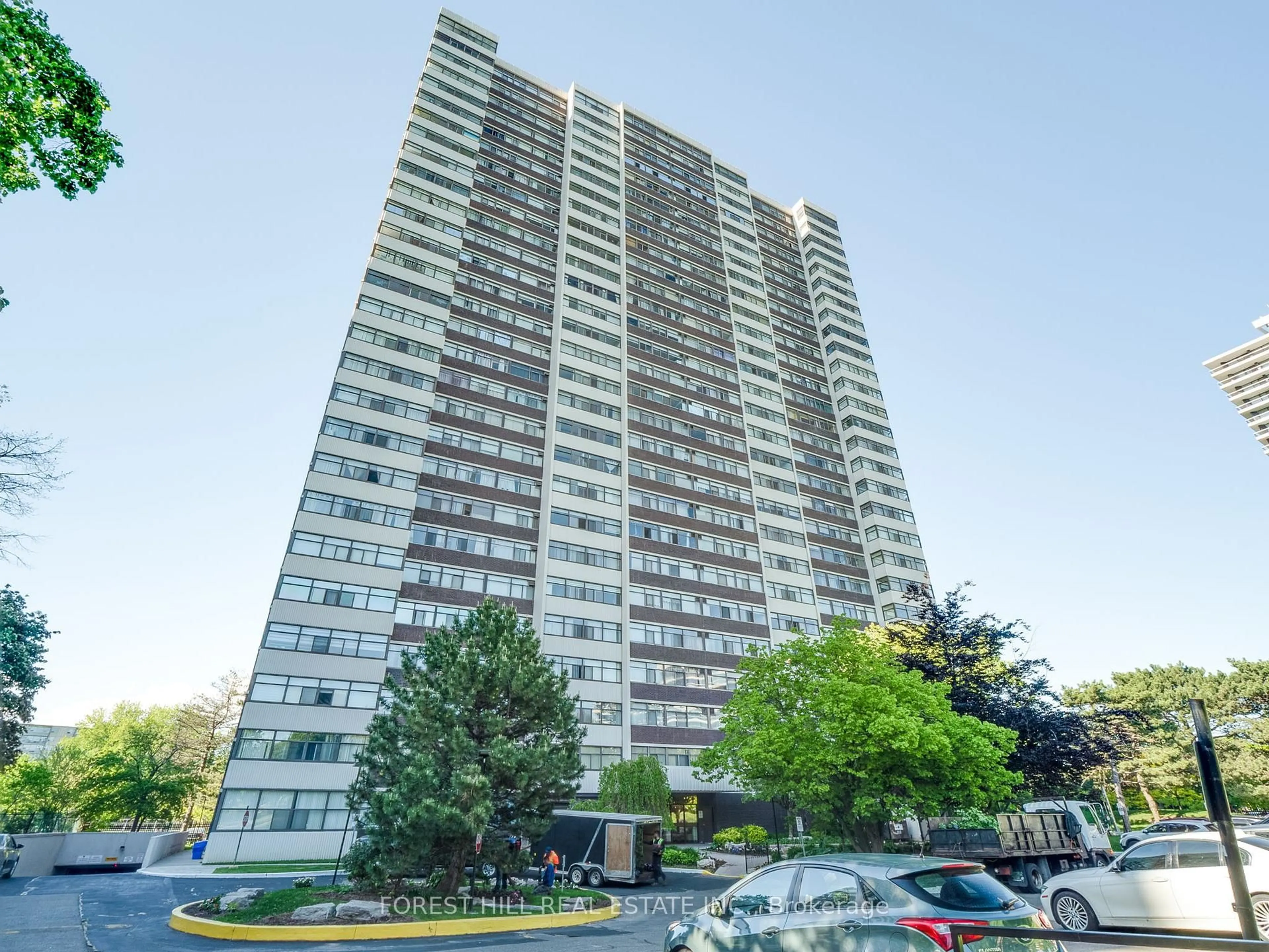 A pic from outside/outdoor area/front of a property/back of a property/a pic from drone, unknown for 100 Antibes Dr #1706, Toronto Ontario M2R 3N1