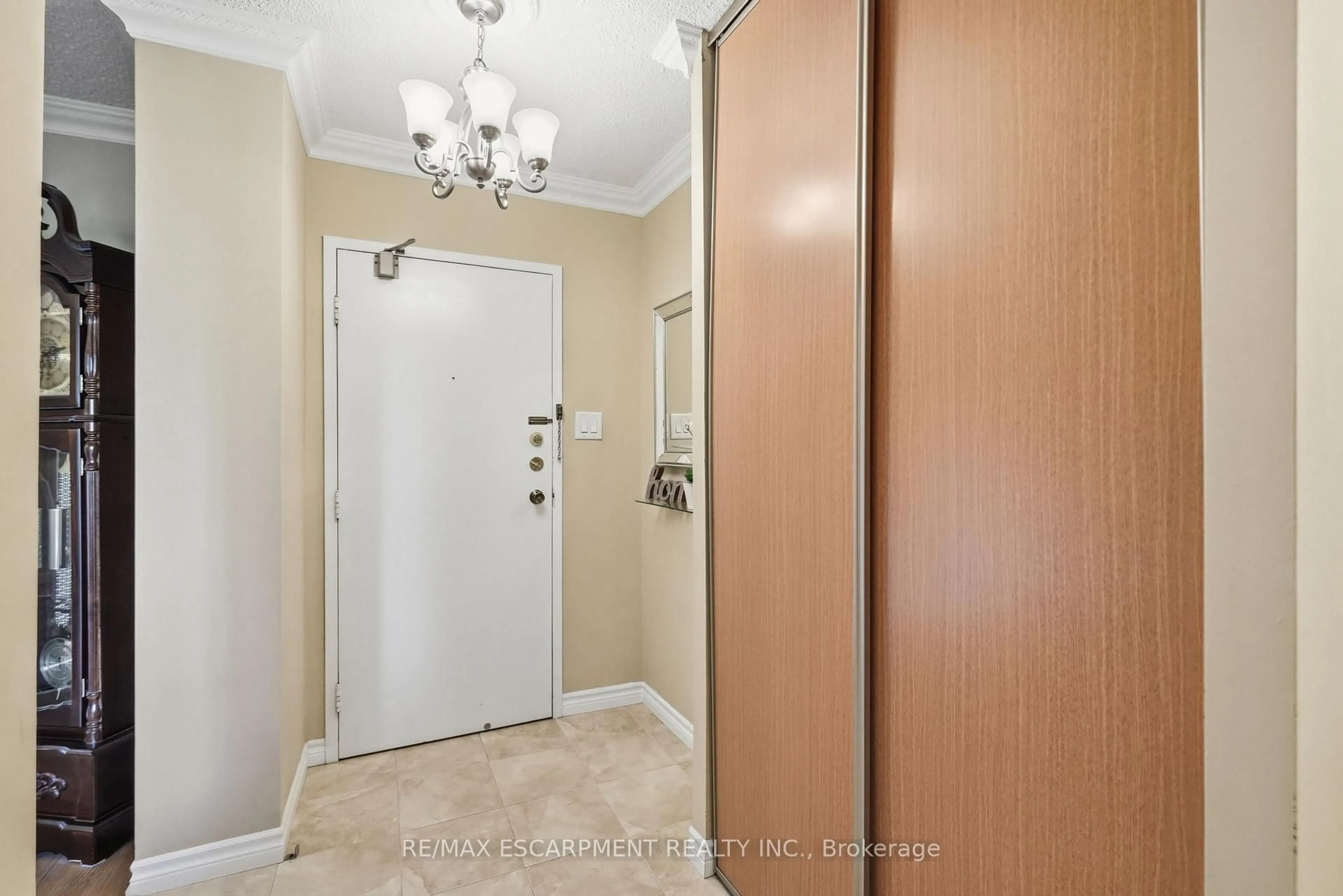 Indoor entryway for 205 HILDA Ave #507, Toronto Ontario M2M 4B1