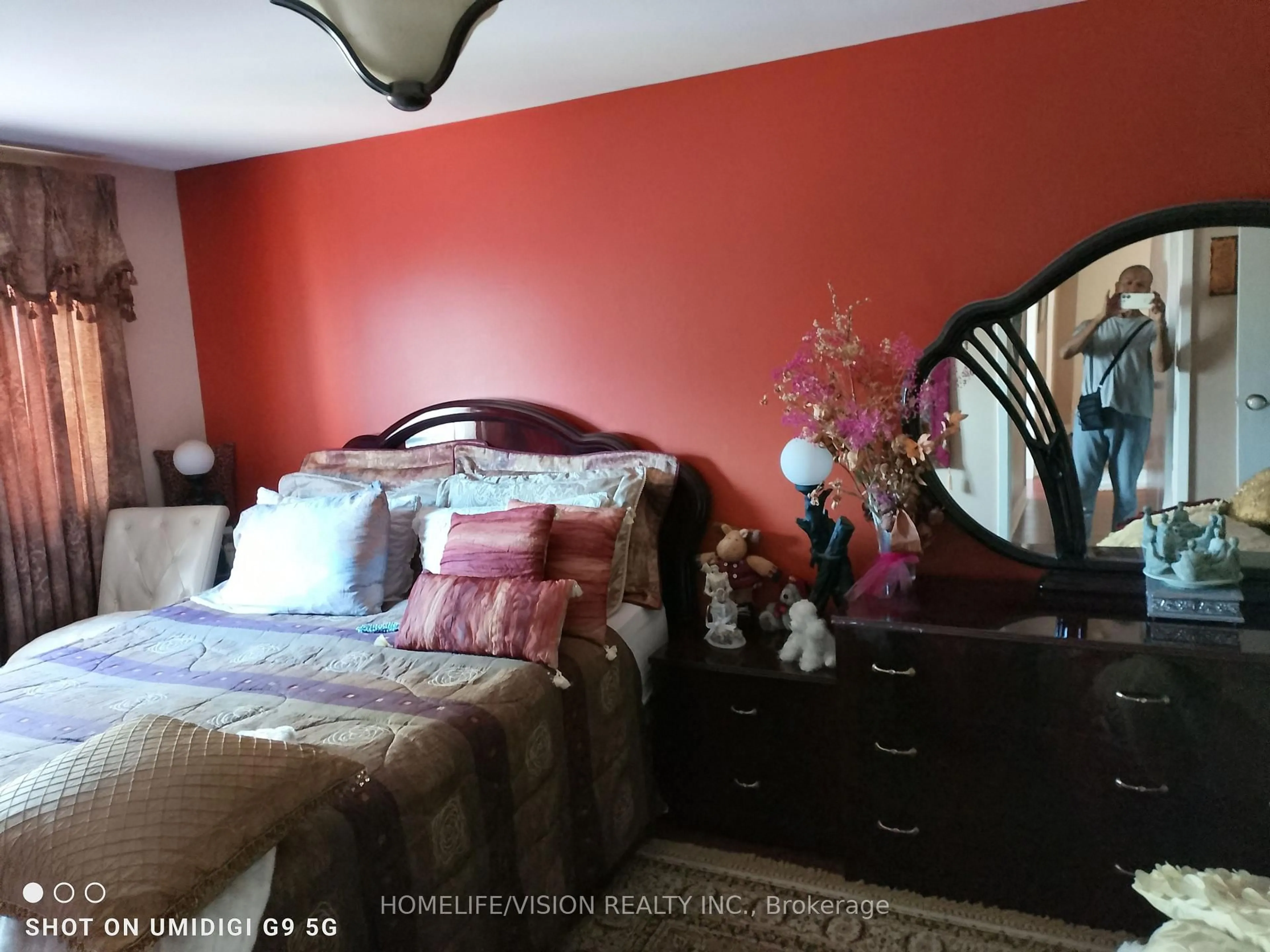 A pic of a room for 6 Laurie Shepway, Toronto Ontario M2J 1X6