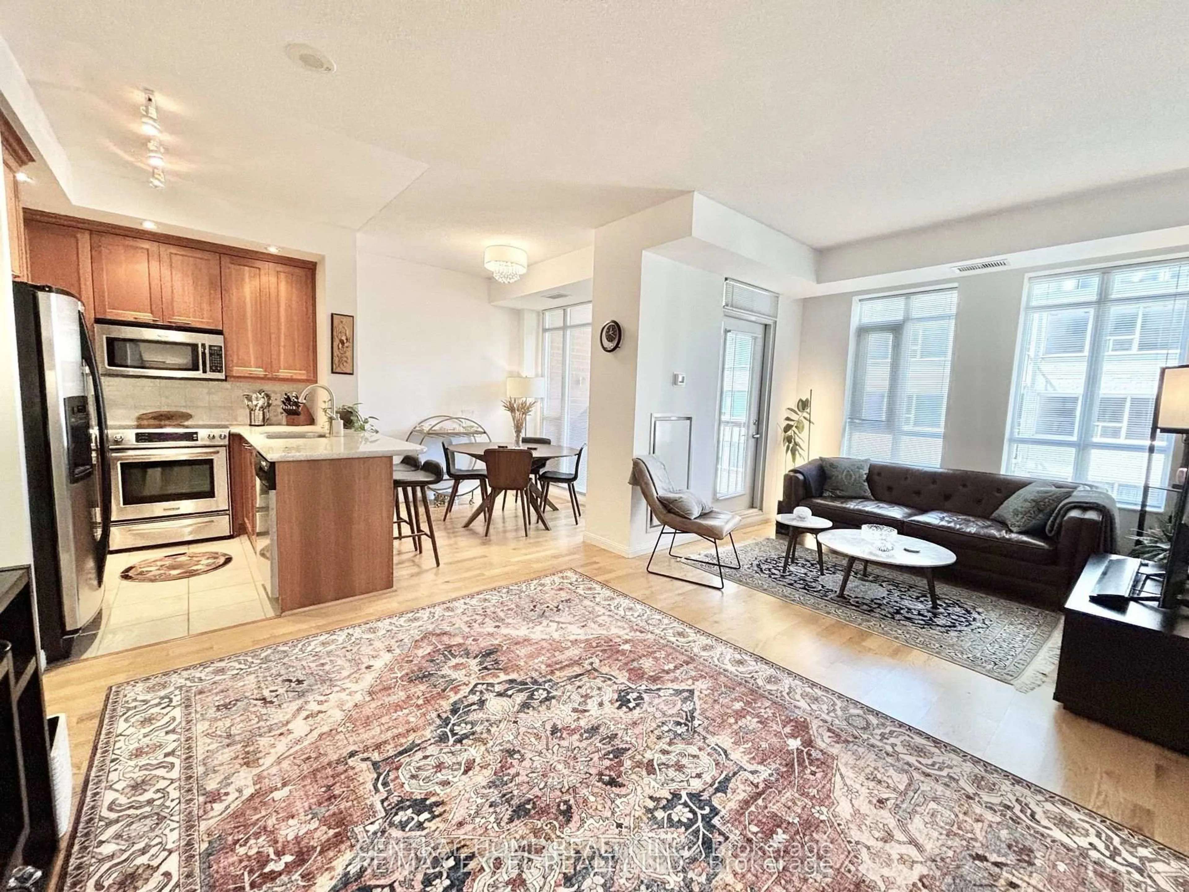 Unknown for 900 Mount Pleasant Rd #426, Toronto Ontario M4P 3J9