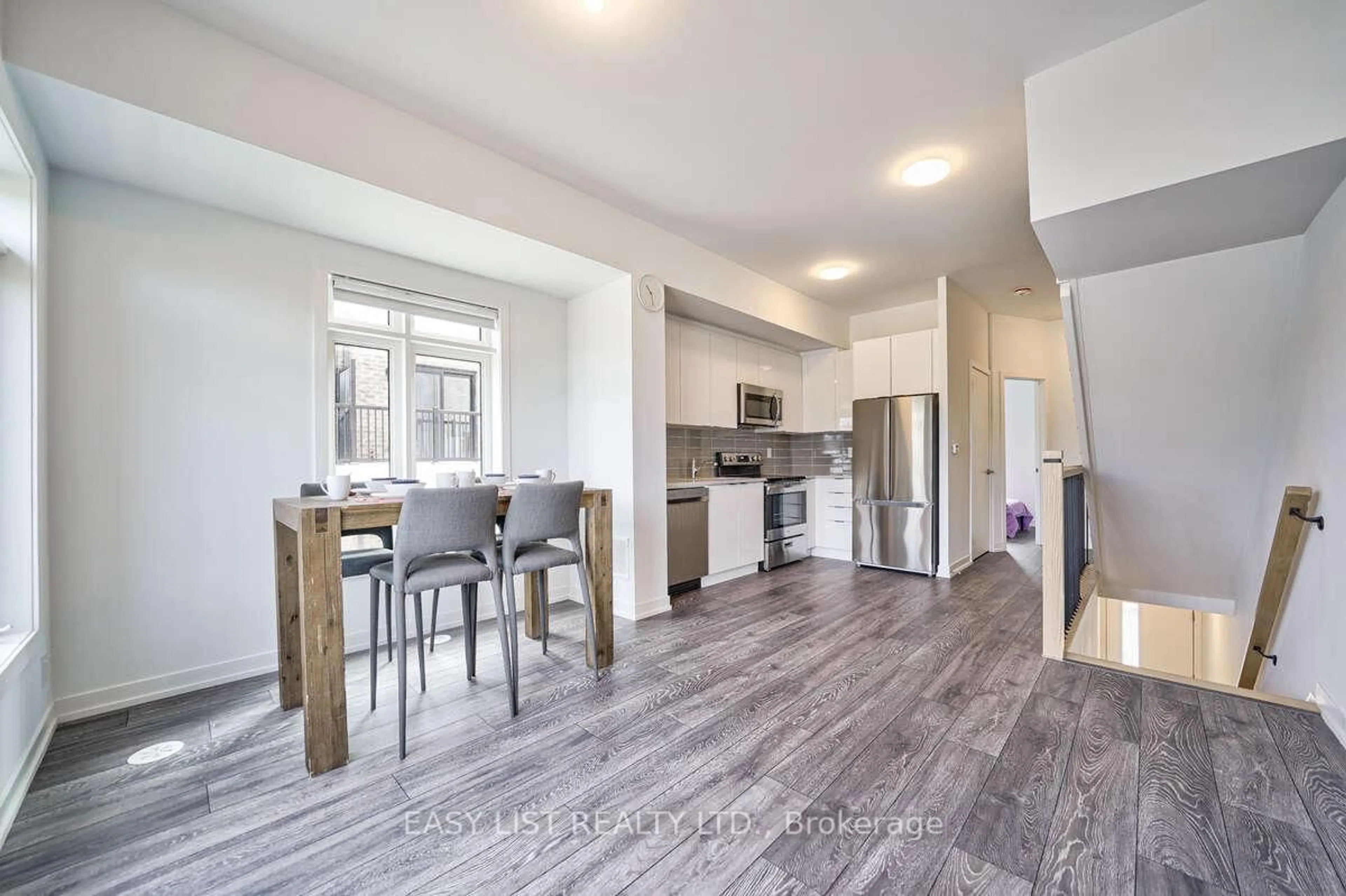 Open concept kitchen, unknown for 27 Spruce Pines Cres, Toronto Ontario M4A 0A9