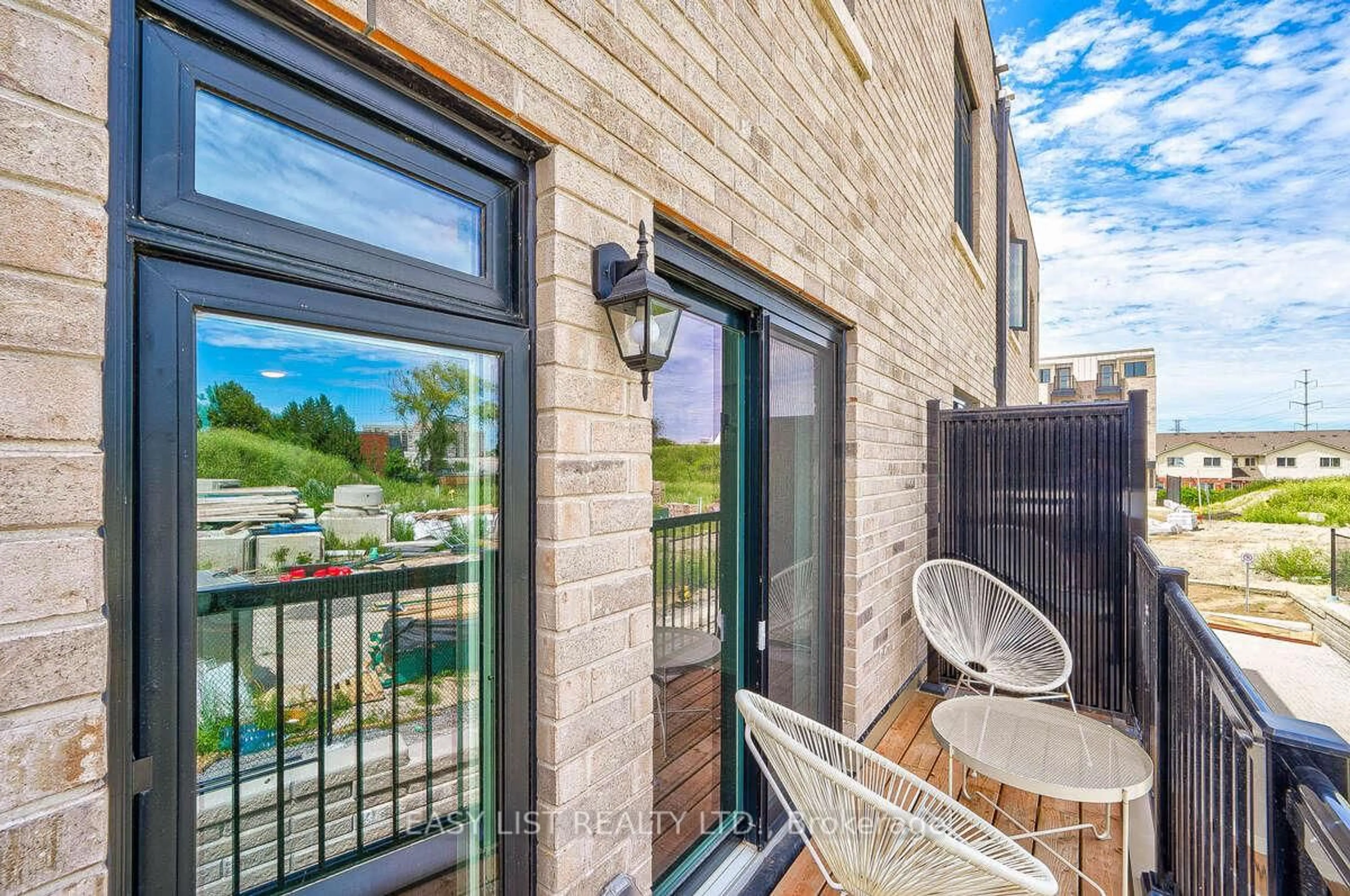 Balcony in the apartment, unknown for 27 Spruce Pines Cres, Toronto Ontario M4A 0A9