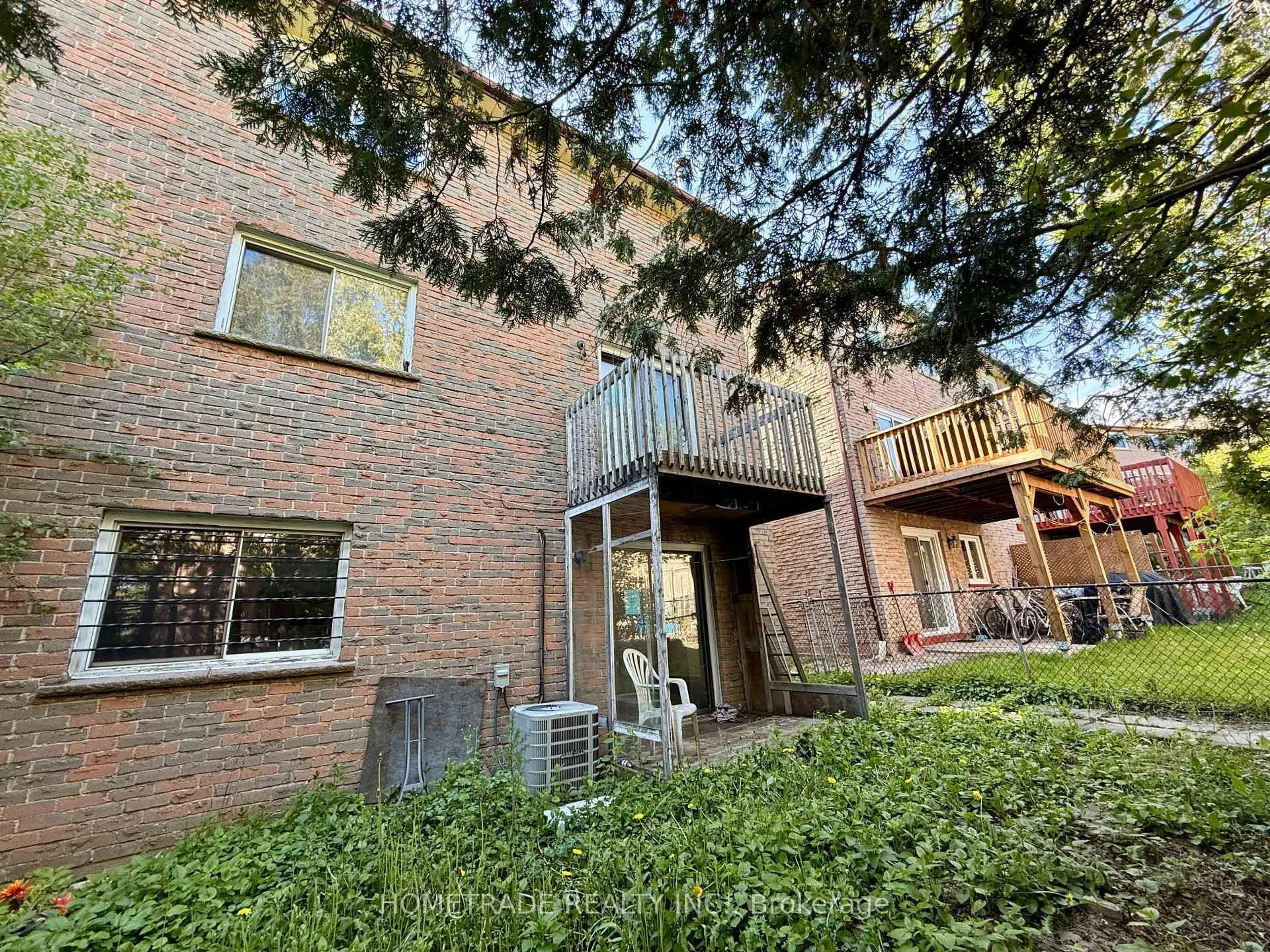 Patio, street for 65 Henry Welsh Dr, Toronto Ontario M2R 3P3