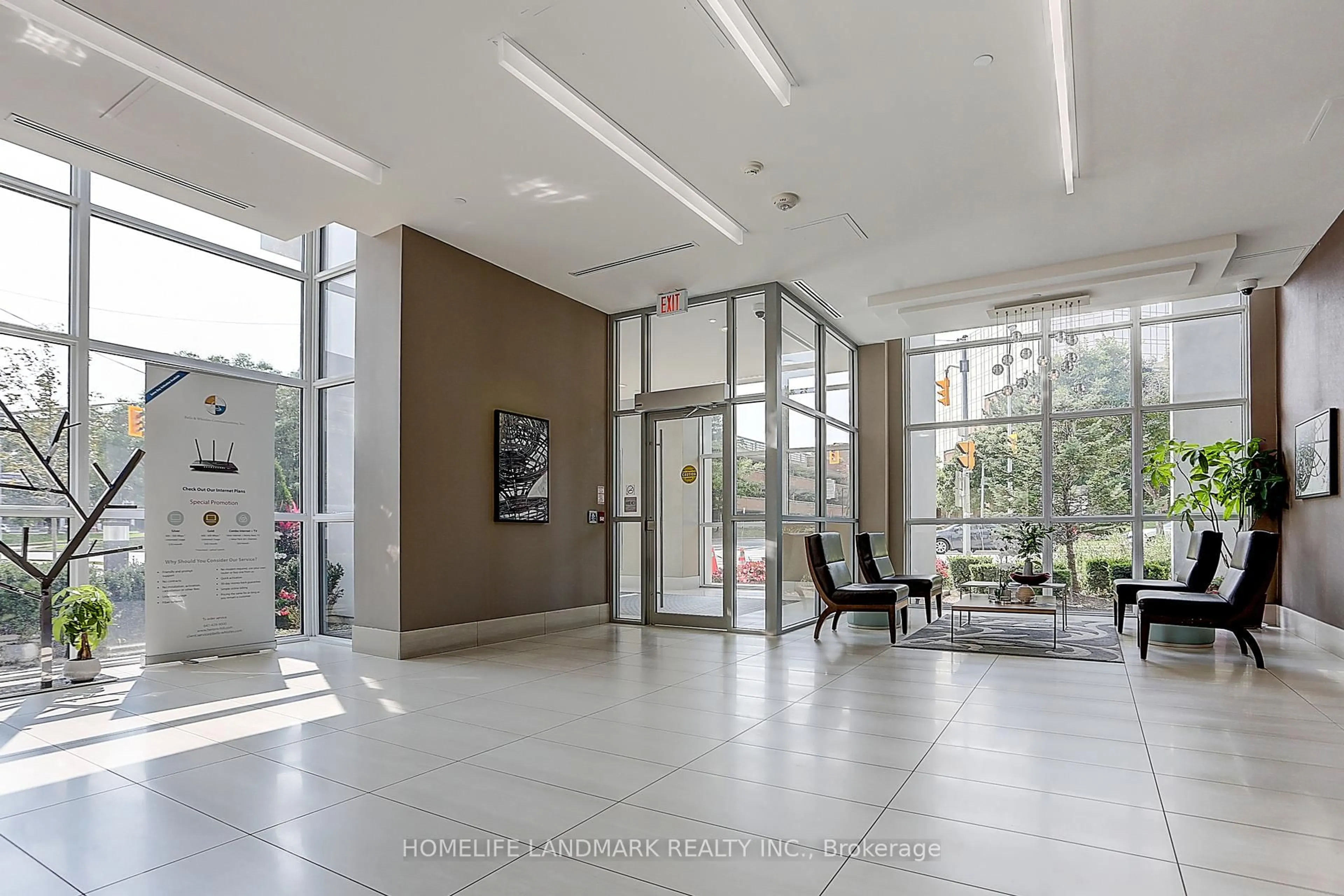 Indoor foyer for 275 Yorkland Rd #2201, Toronto Ontario M2J 0B4