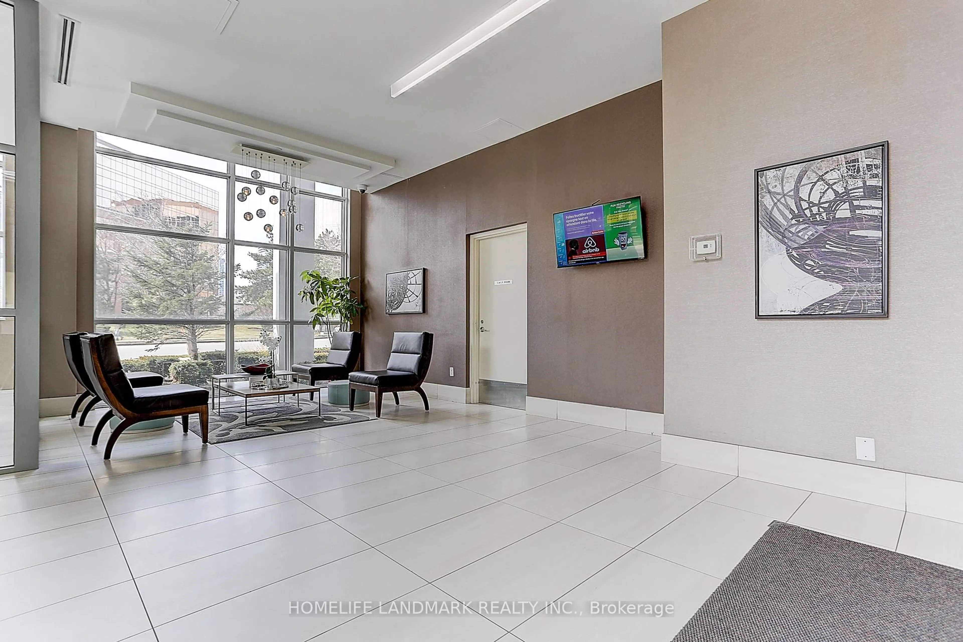 Indoor foyer for 275 Yorkland Rd #2201, Toronto Ontario M2J 0B4