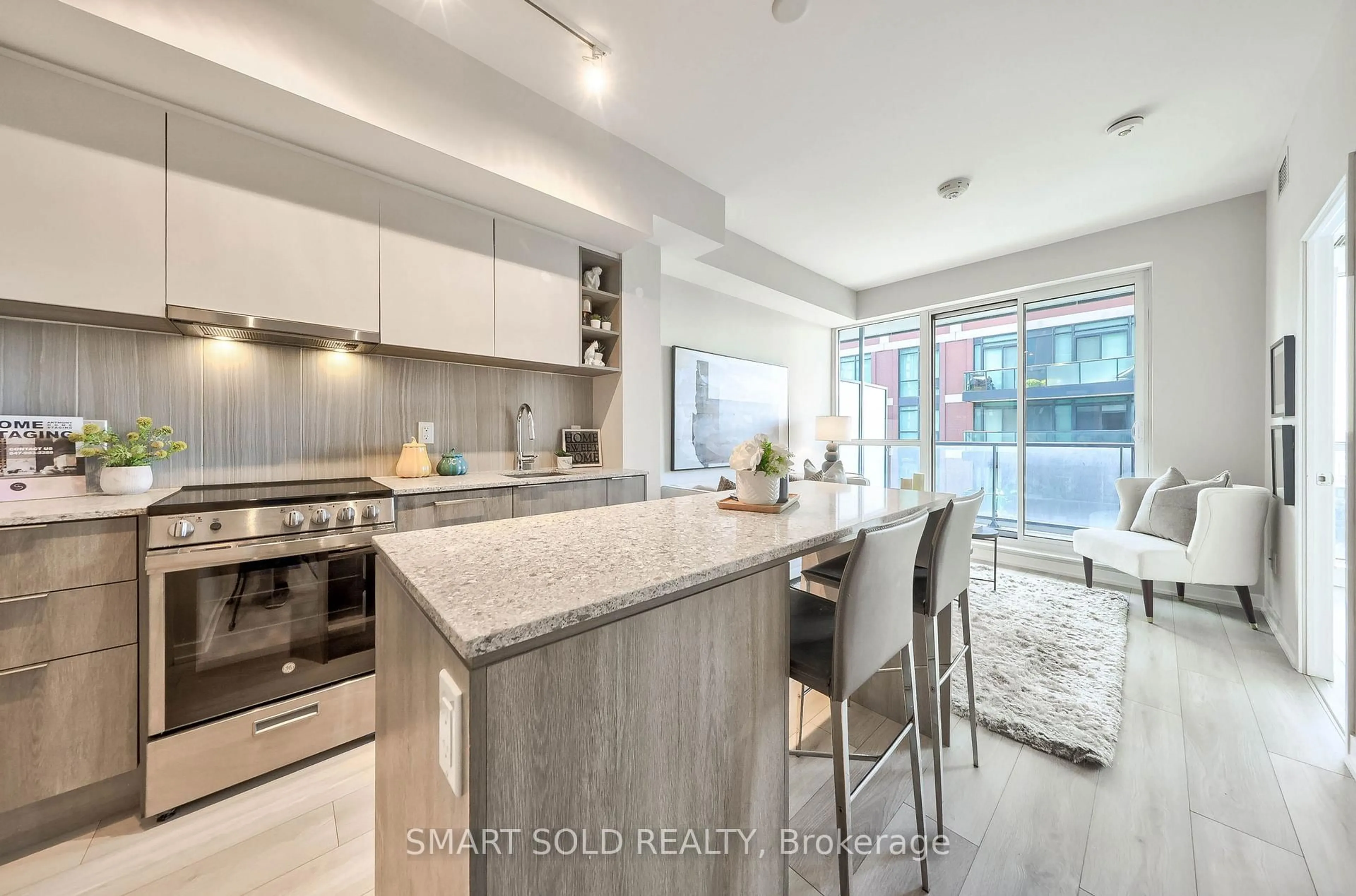 Open concept kitchen, unknown for 31 Tippett Rd #833, Toronto Ontario M3H 2V1
