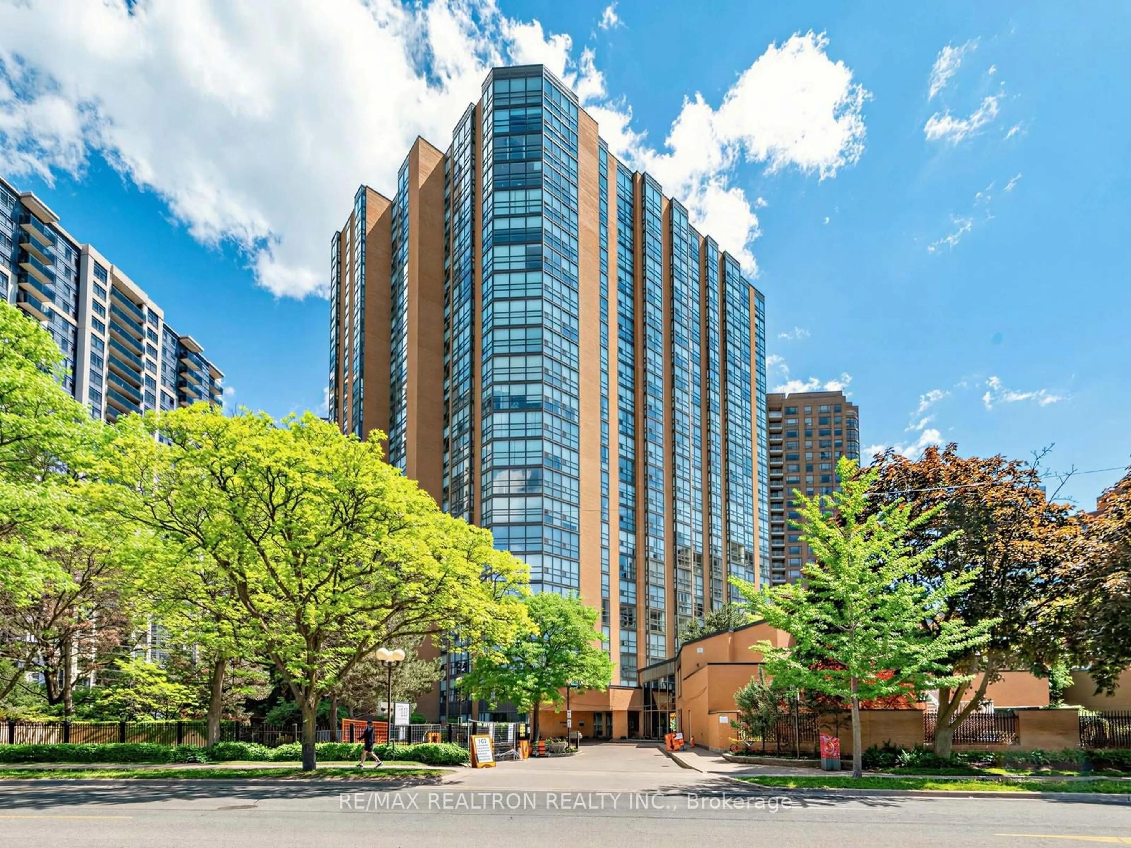 Unknown for 131 Beecroft Rd #203, Toronto Ontario M2N 6G9