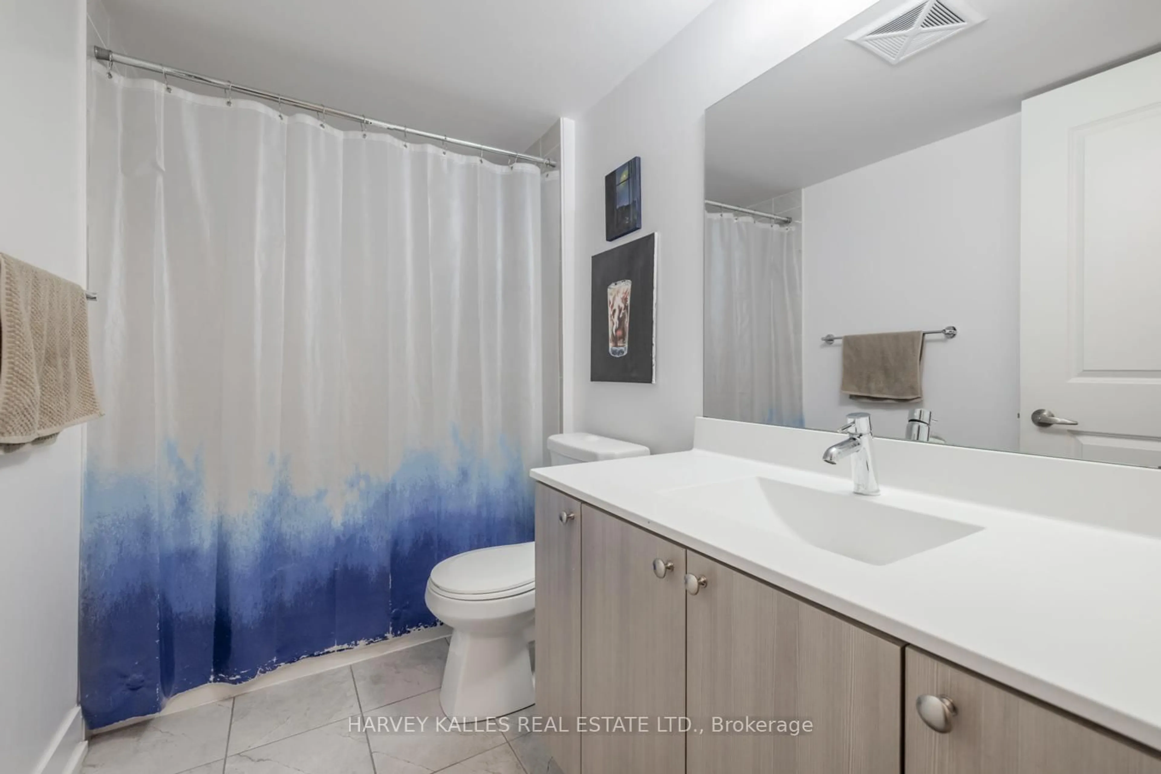 Standard bathroom, unknown for 68 Merton St #202, Toronto Ontario M4S 1A1