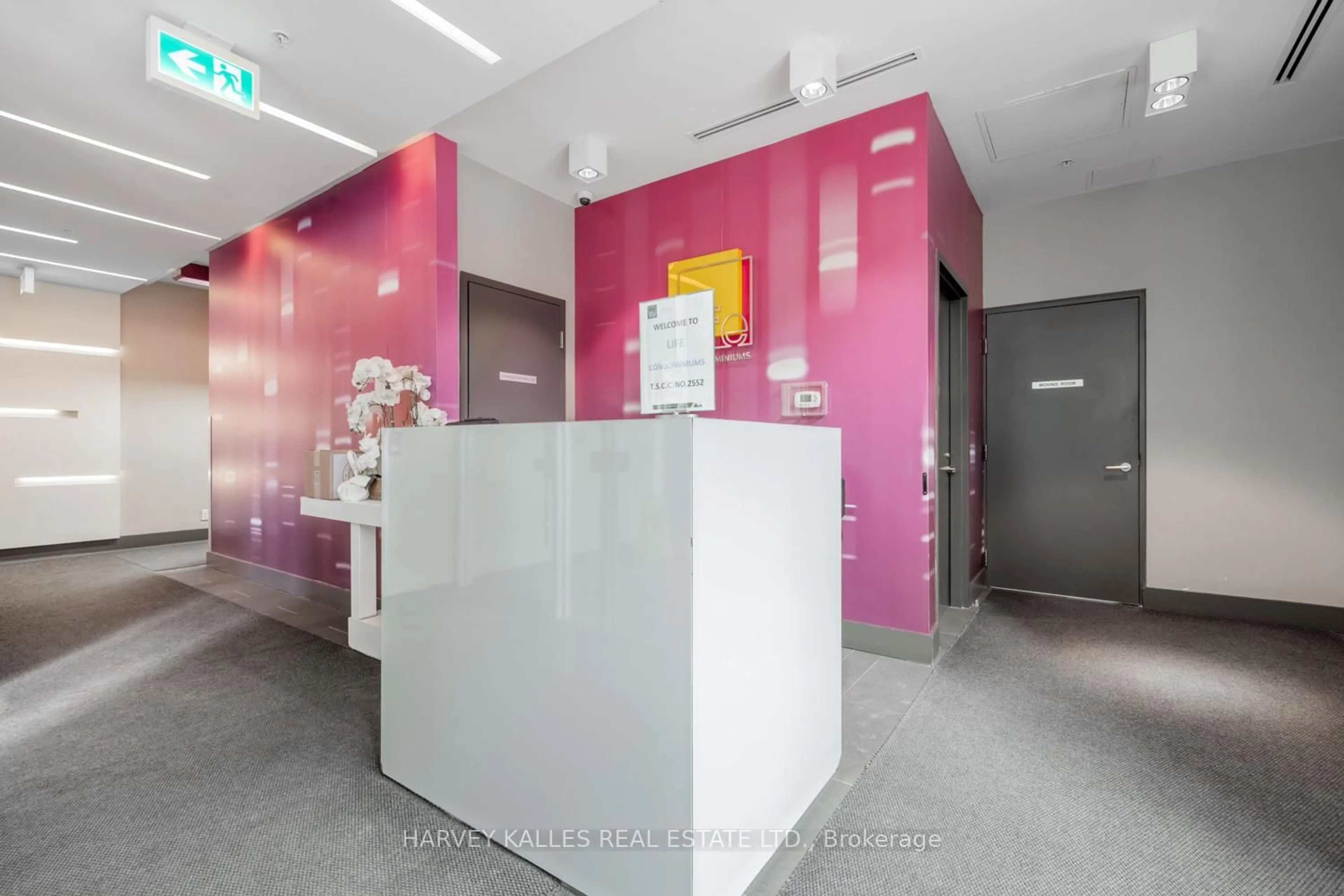 Indoor foyer for 68 Merton St #202, Toronto Ontario M4S 1A1