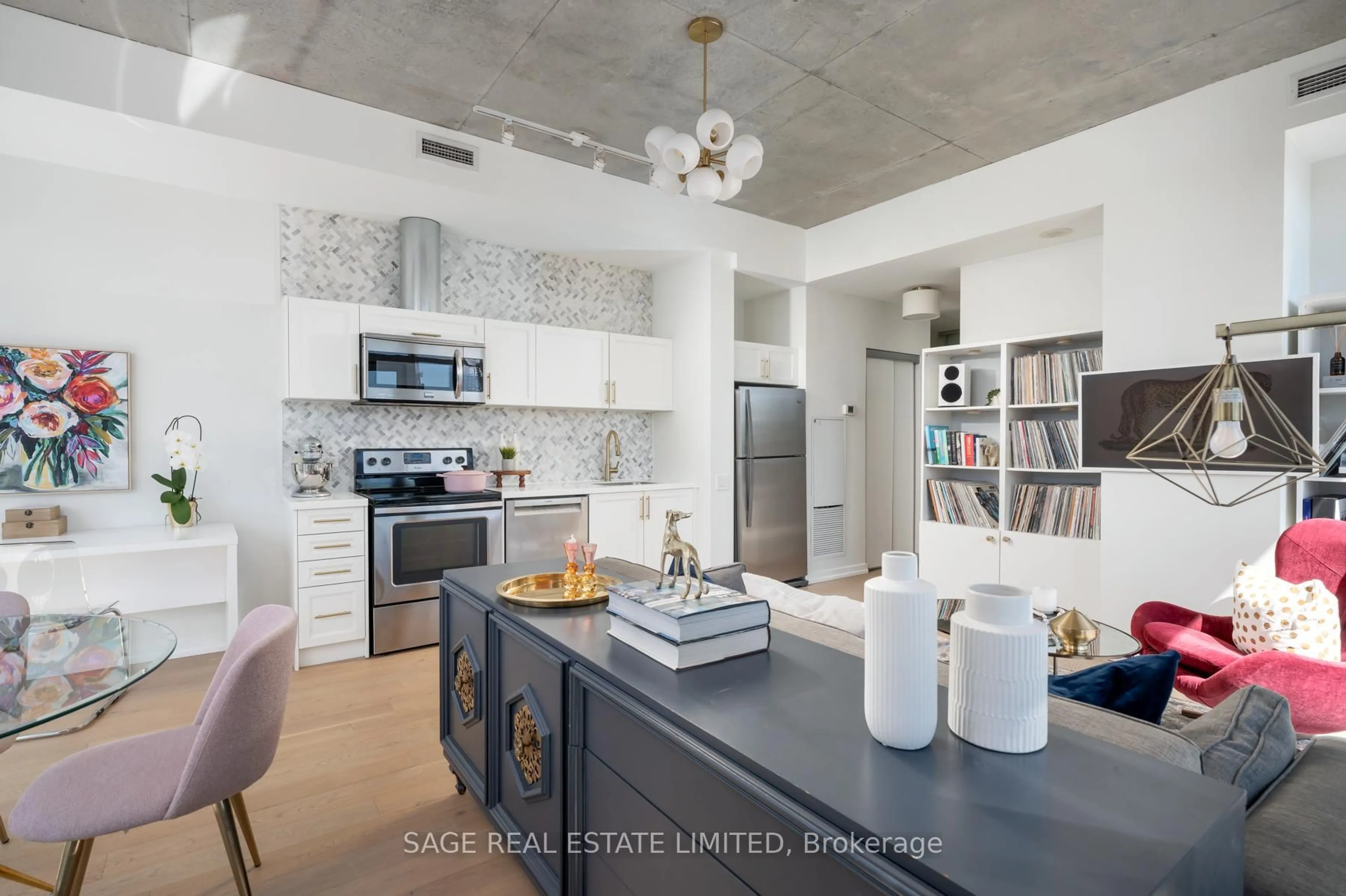 Open concept kitchen, ceramic/tile floor for 70 Distillery Lane #216, Toronto Ontario M5A 0E3