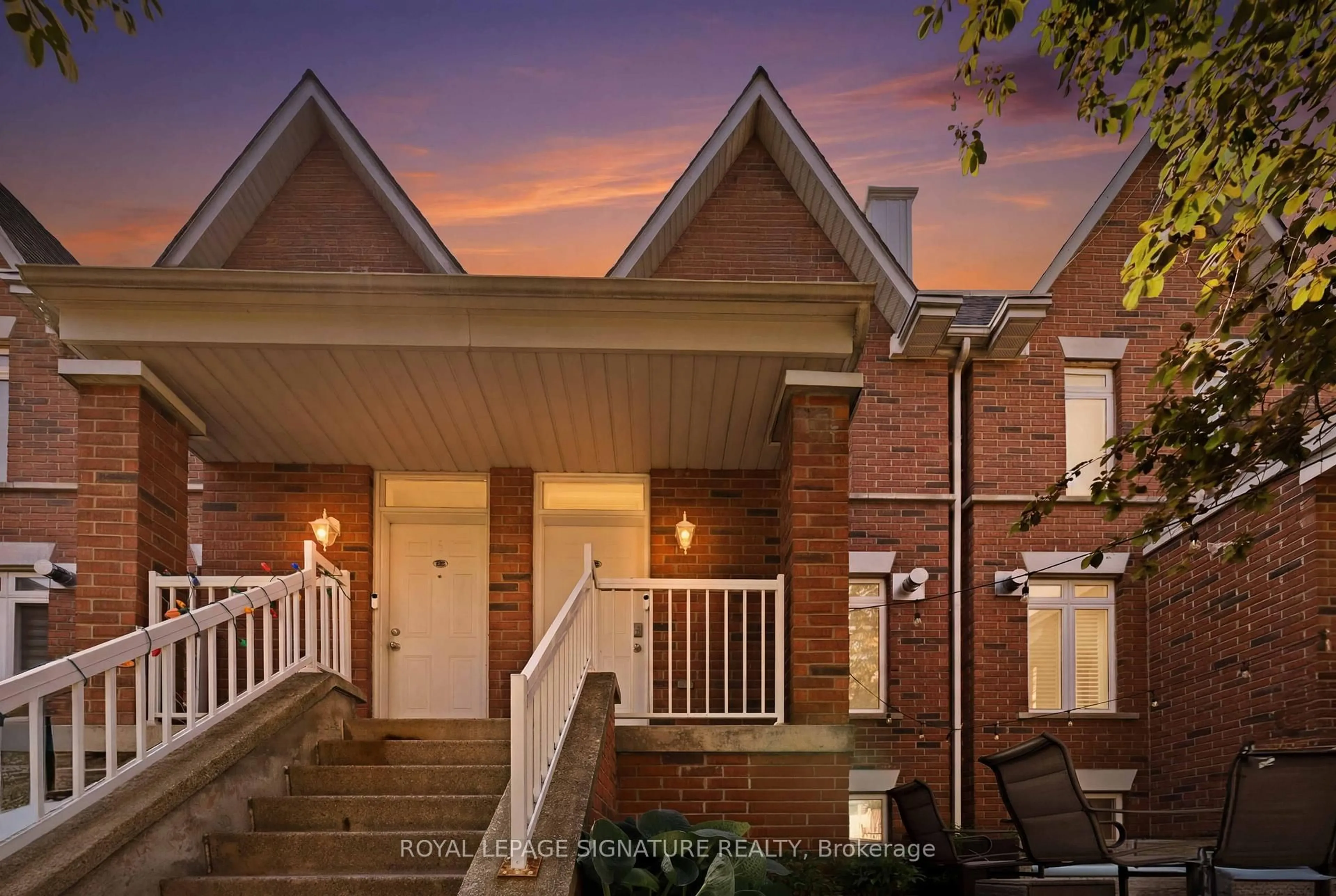 Home with brick exterior material, street for 12 Sudbury St #2606, Toronto Ontario M6J 3W7