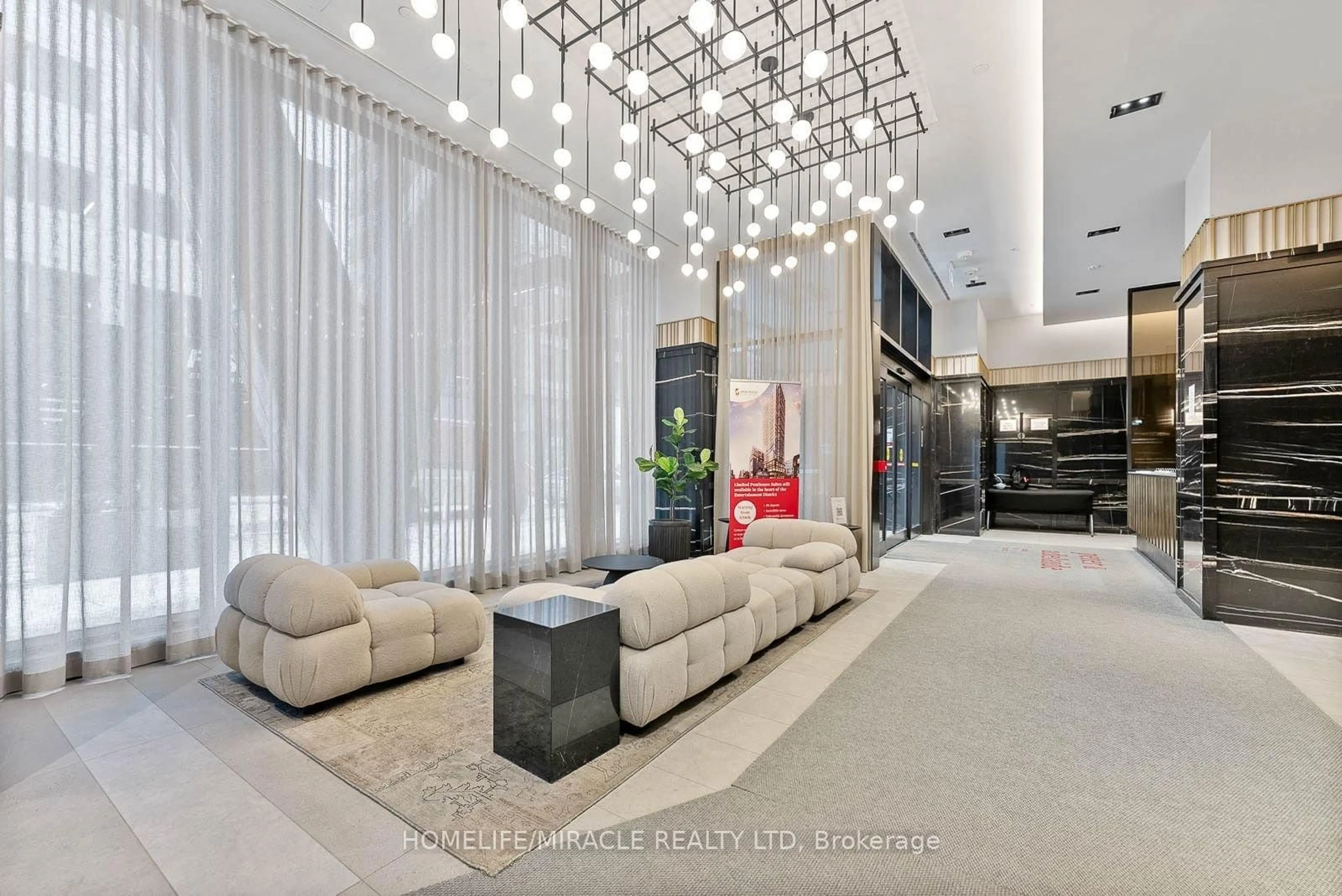 Lobby for 108 Peter St #1322, Toronto Ontario M5V 2G7