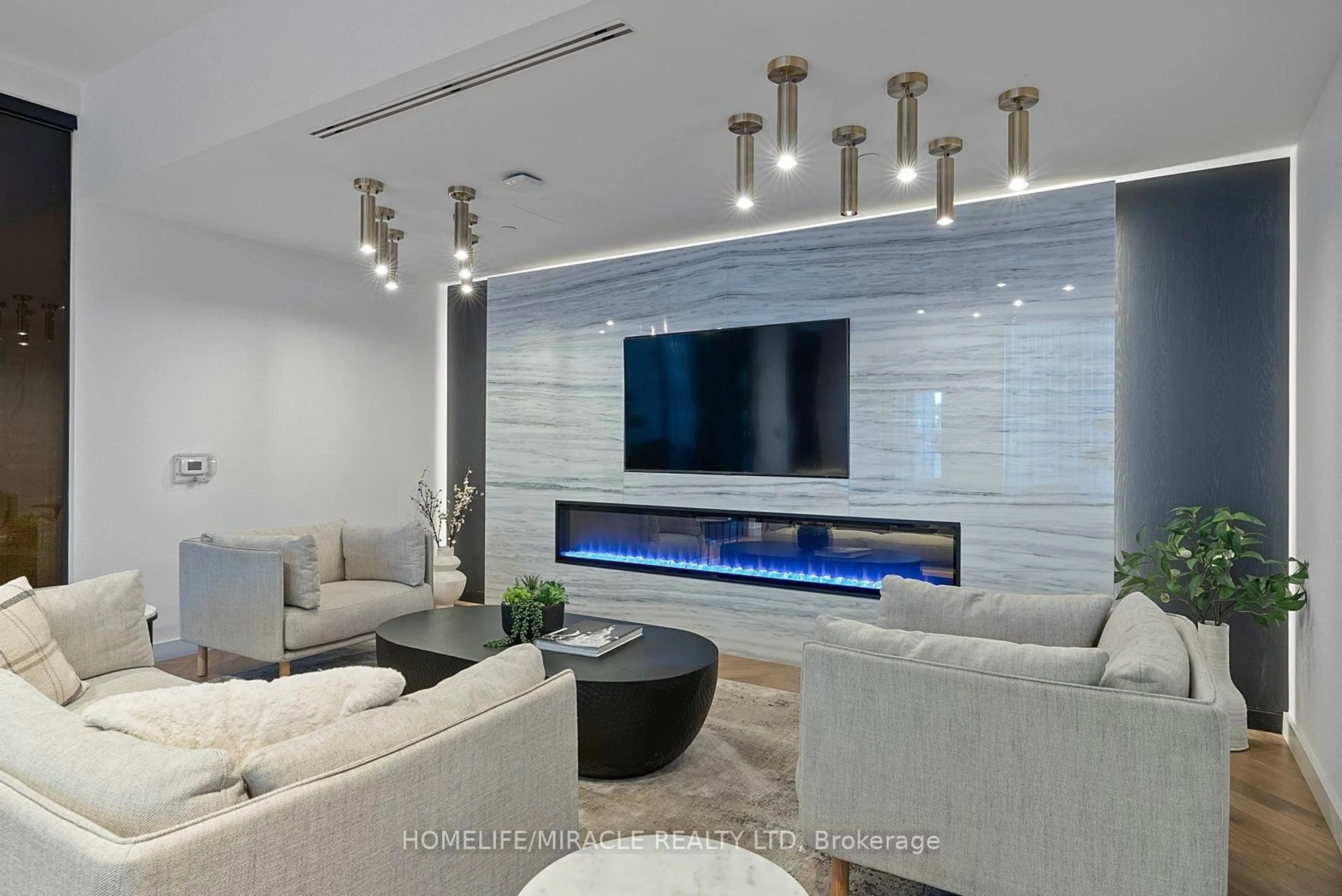 Home theater for 108 Peter St #1322, Toronto Ontario M5V 2G7