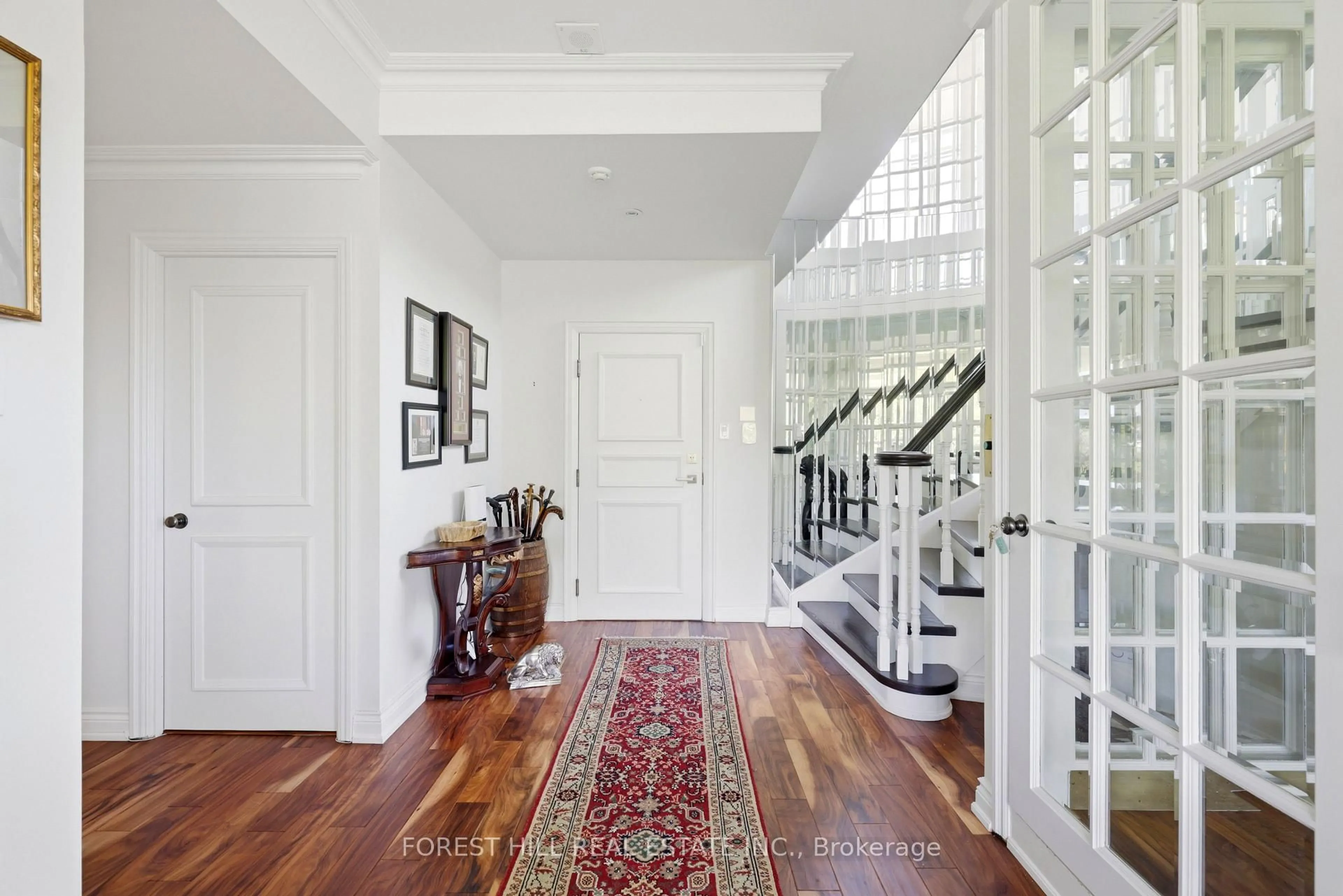 Indoor entryway for 3800 Yonge St #PH2, Toronto Ontario M4N 3P7