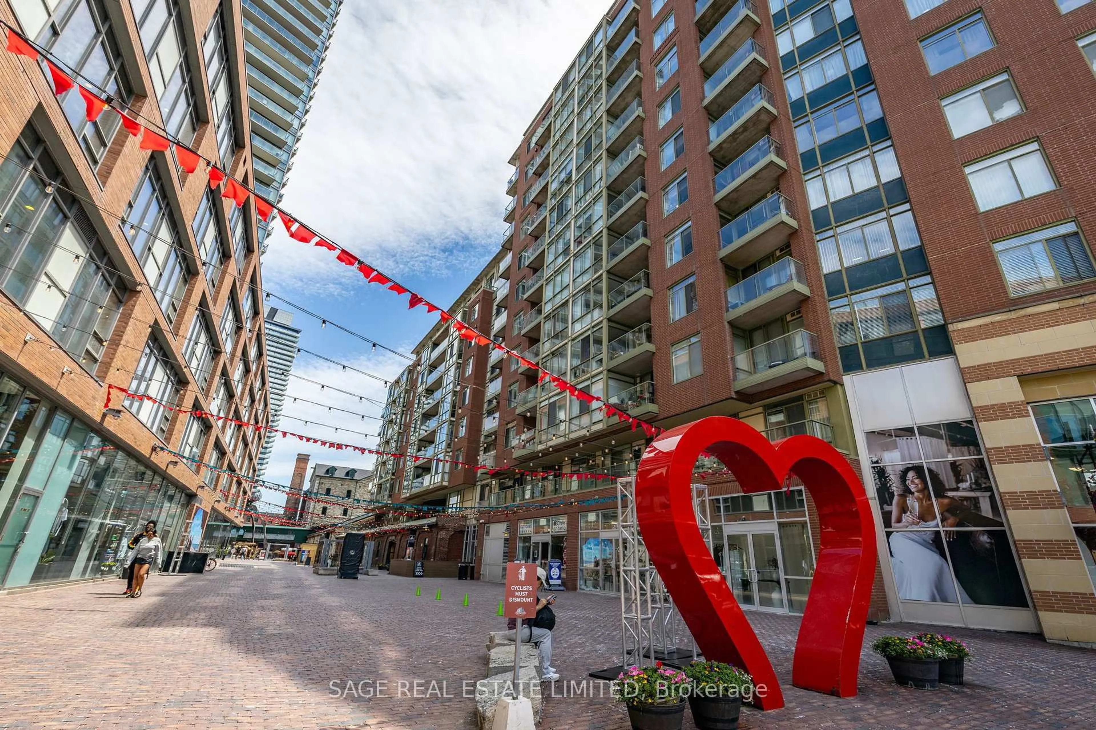 Unknown for 39 Parliament St #314, Toronto Ontario M5A 4R2
