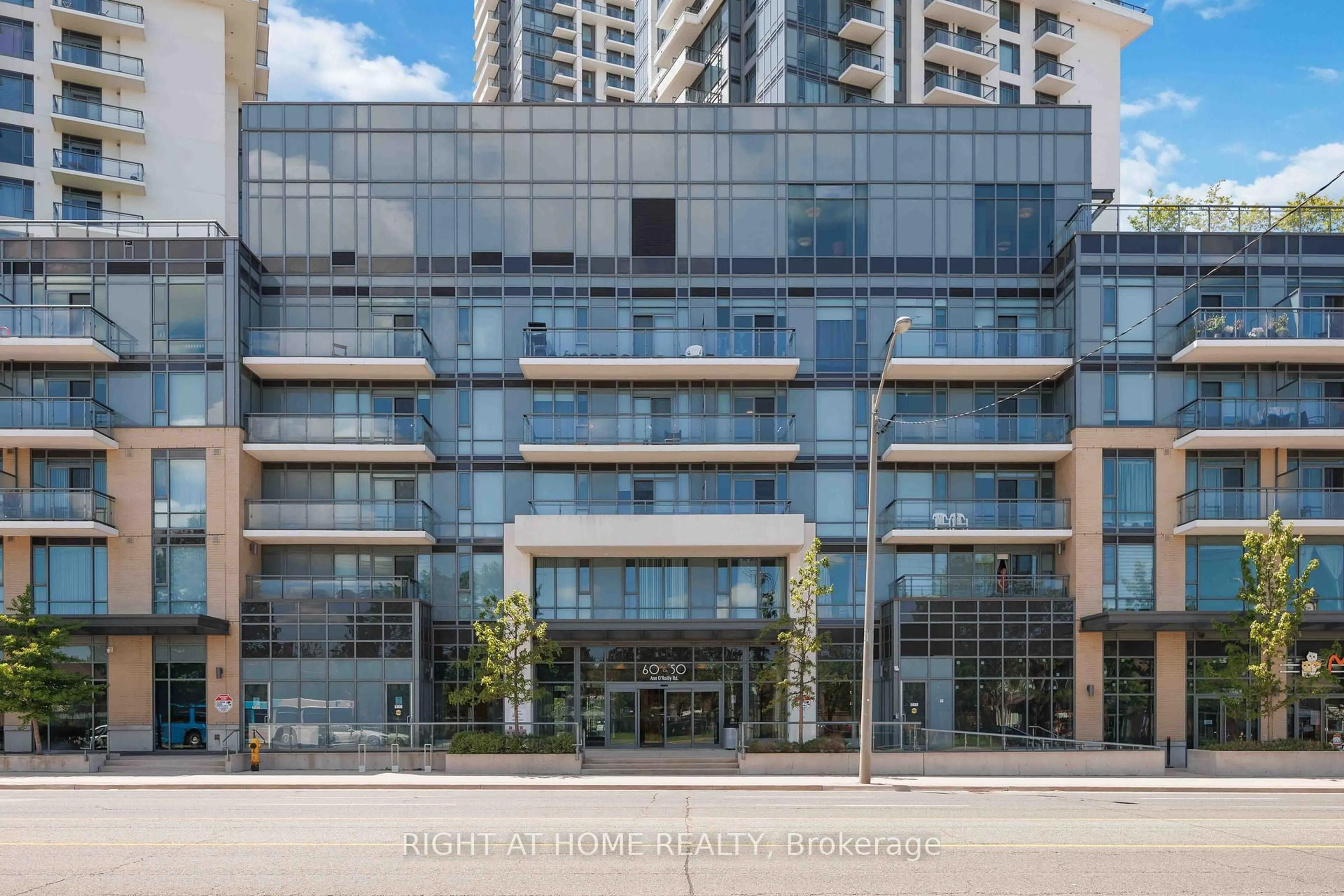 Indoor foyer for 60 Ann Oreilly Rd #458, Toronto Ontario M2J 0C8