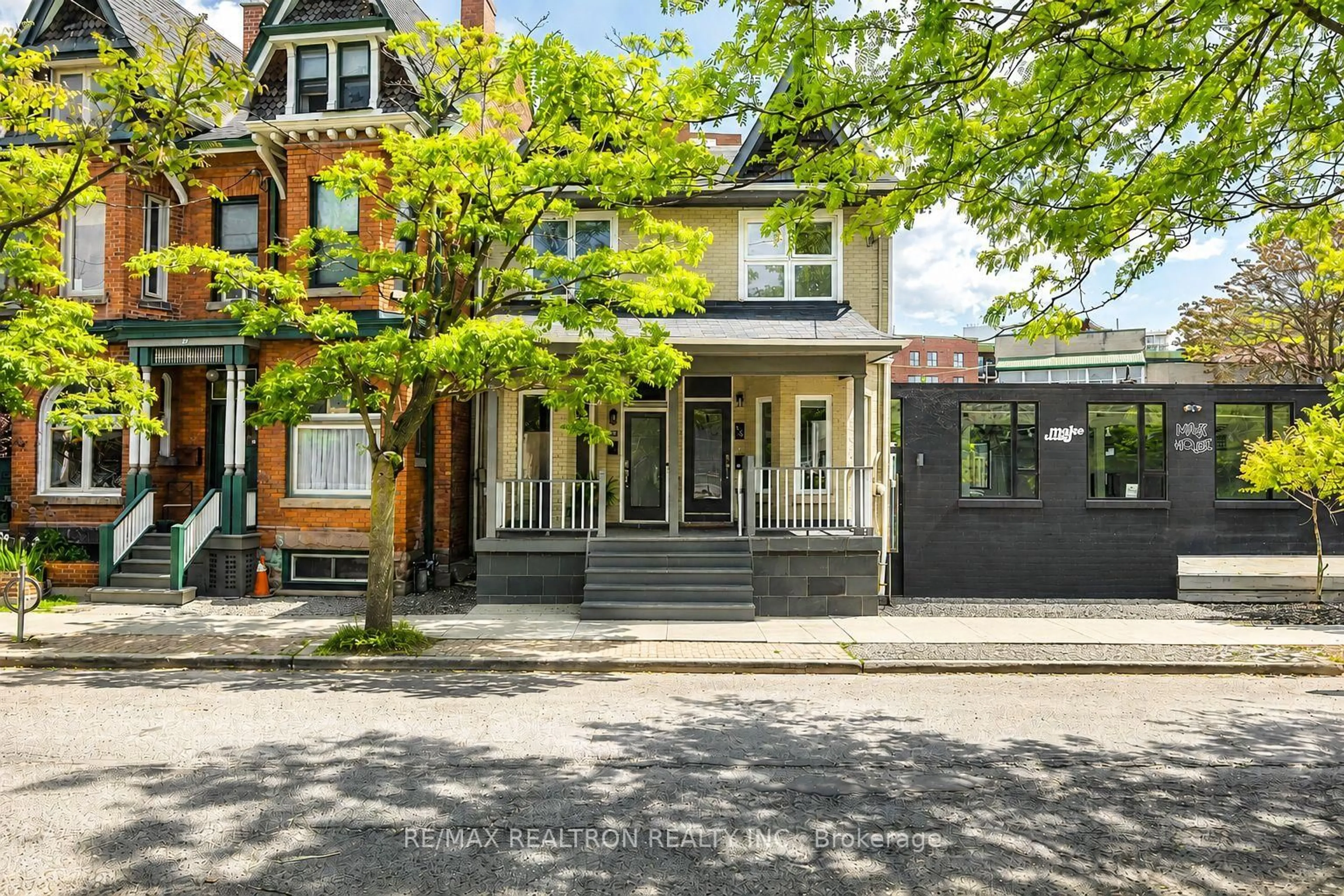 Home with brick exterior material, street for 93 Walnut Ave, Toronto Ontario M5V 2S1