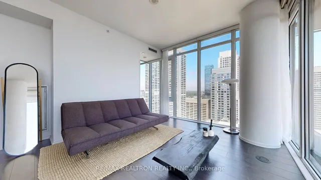 75 St Nicholas St #3208, Toronto 4