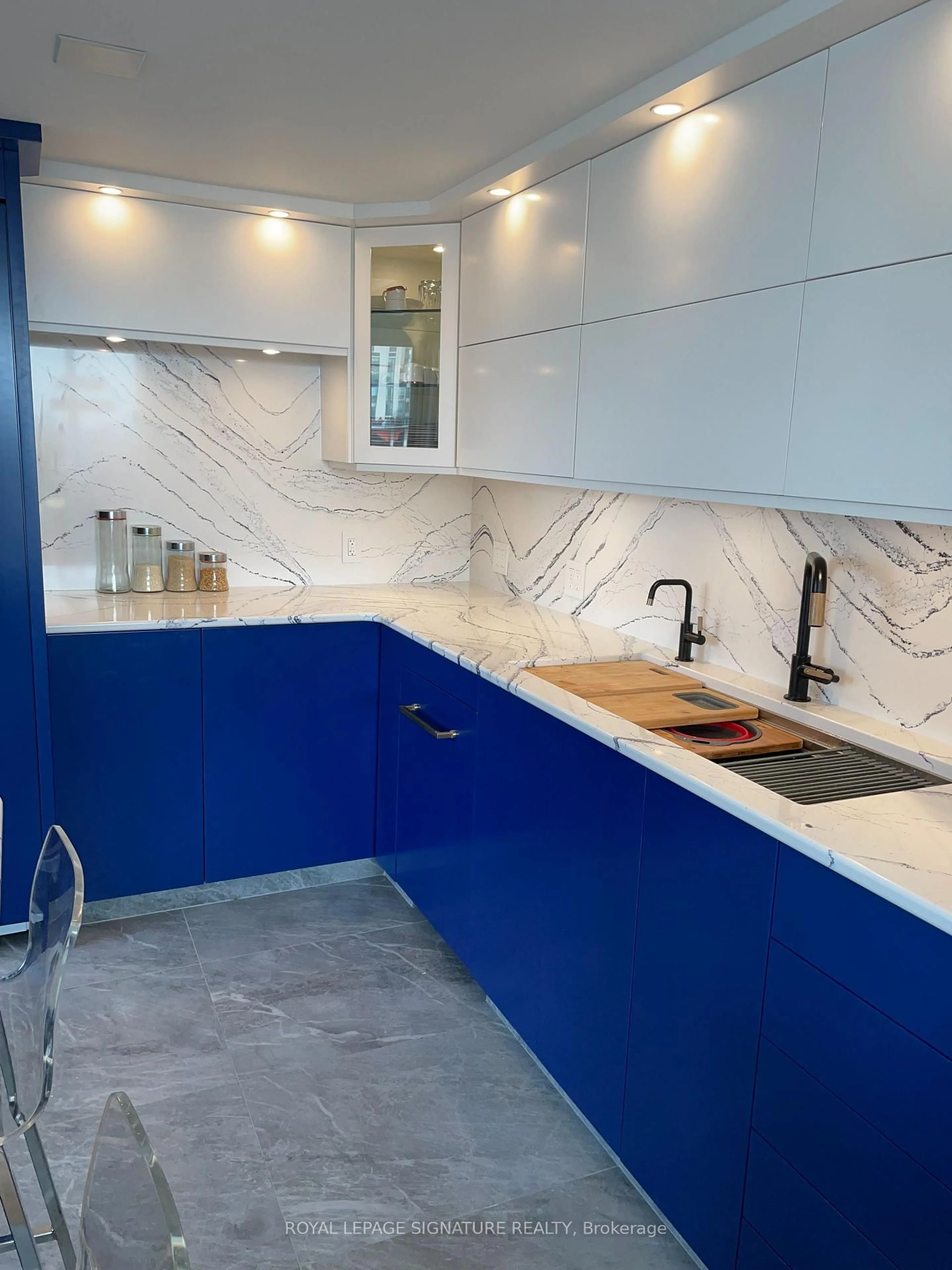 Contemporary kitchen, ceramic/tile floor for 900 Mt Pleasant Rd #1801, Toronto Ontario M4P 3J9