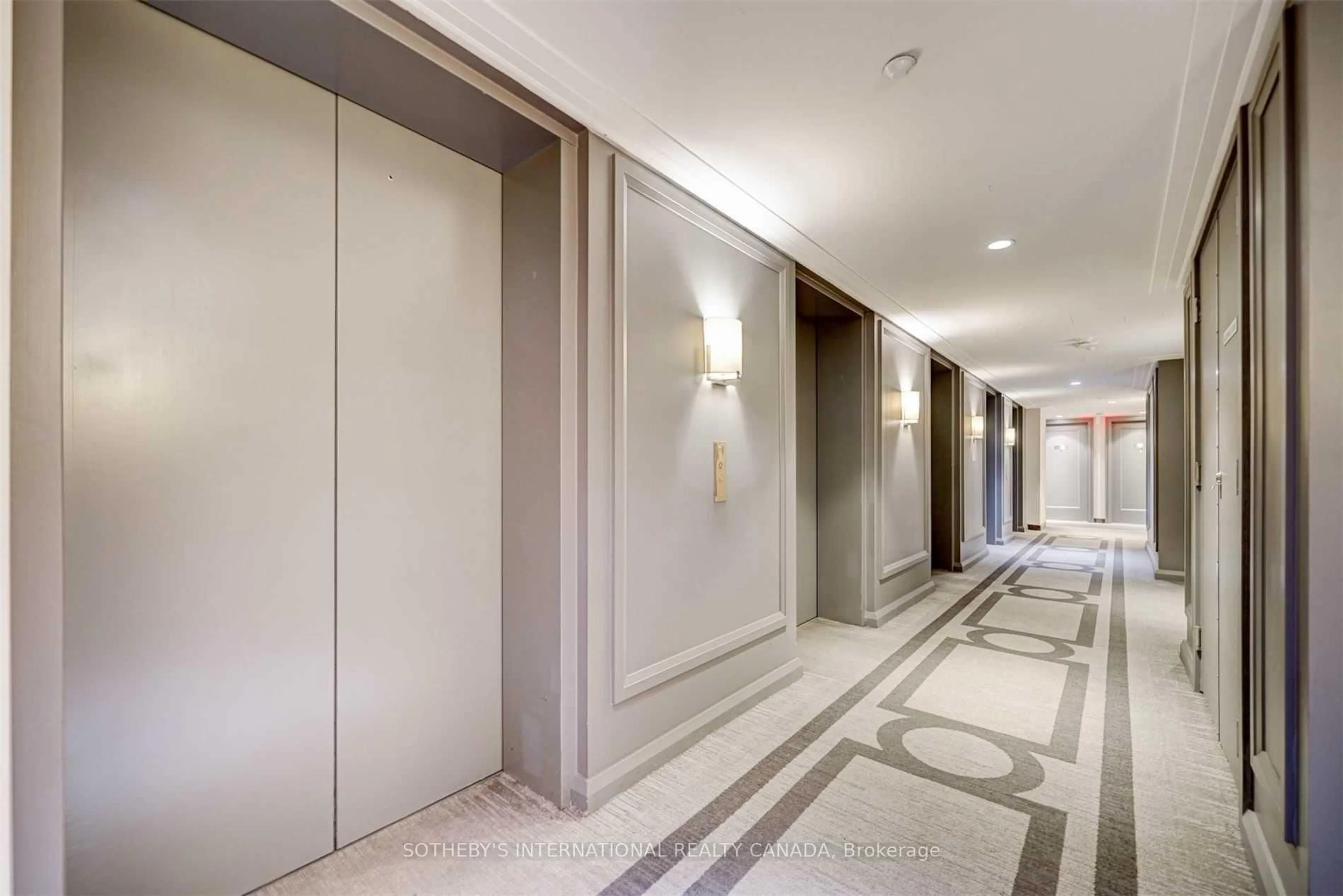 Indoor foyer for 155 Yorkville Ave #2018, Toronto Ontario M5R 0B4