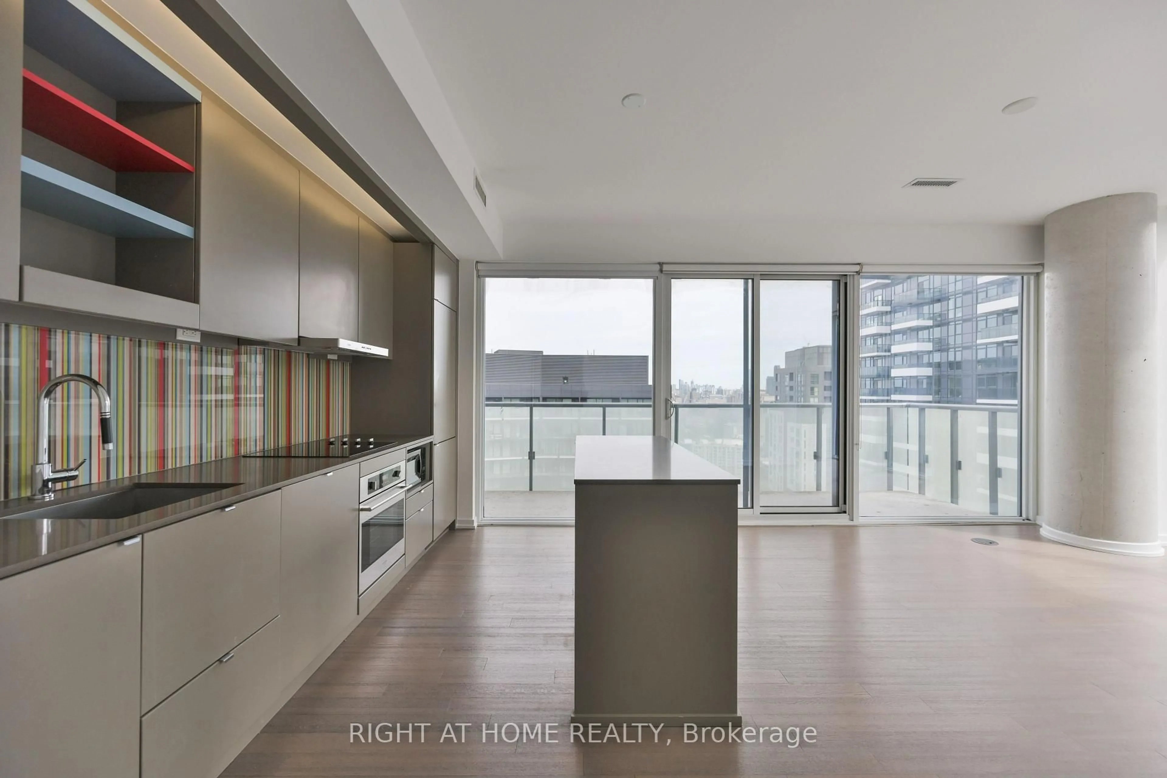 Contemporary kitchen, unknown for 101 Peter St #3903, Toronto Ontario M5V 0G6
