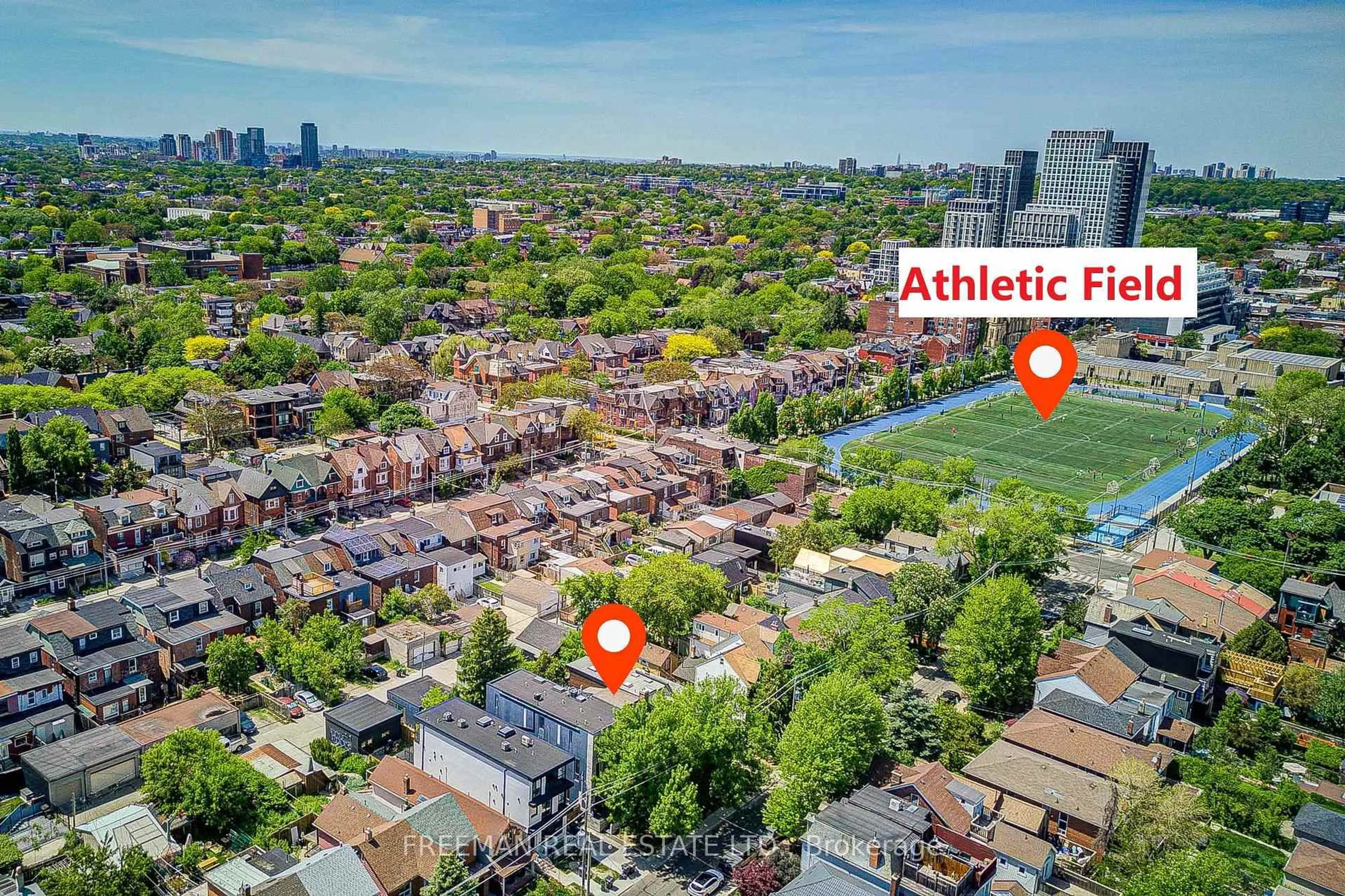 A pic from outside/outdoor area/front of a property/back of a property/a pic from drone, city buildings view from balcony for 224 Lippincott St, Toronto Ontario M5S 2P5