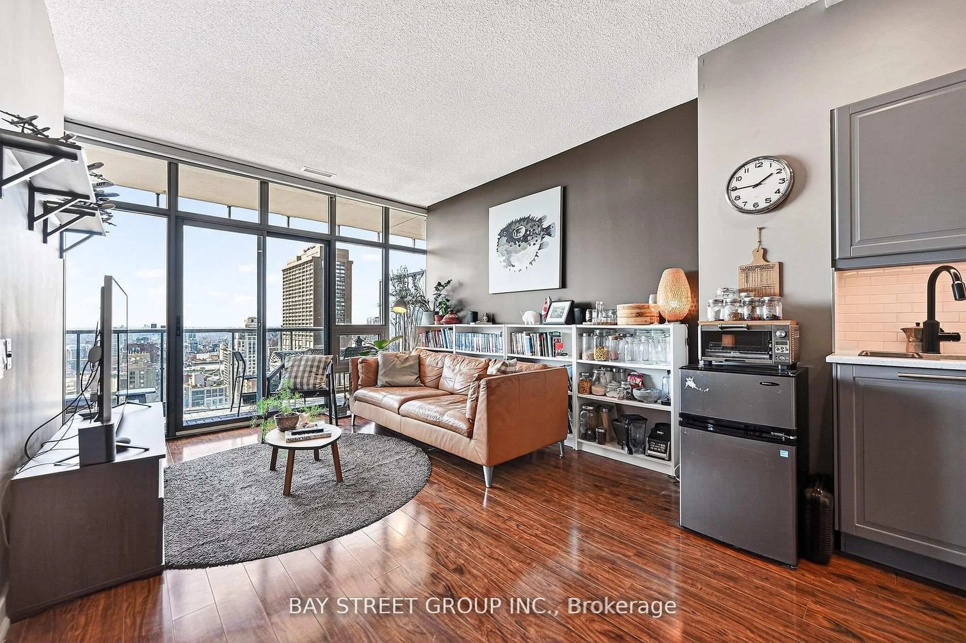 Living room with furniture, unknown for 33 Charles St #3505, Toronto Ontario M4Y 0A2