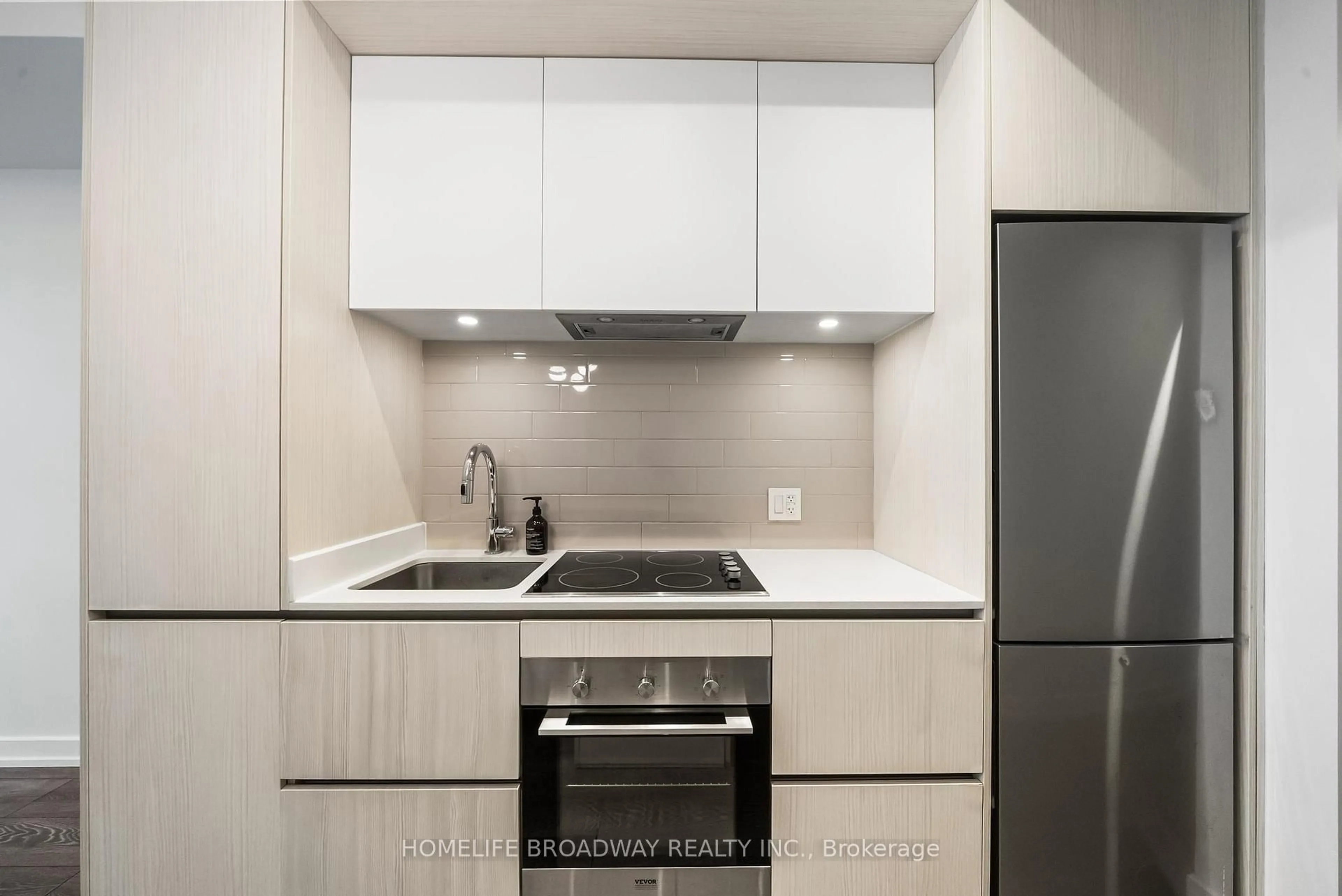 Standard kitchen, unknown for 34 Tubman Ave #801, Toronto Ontario M5A 0R2