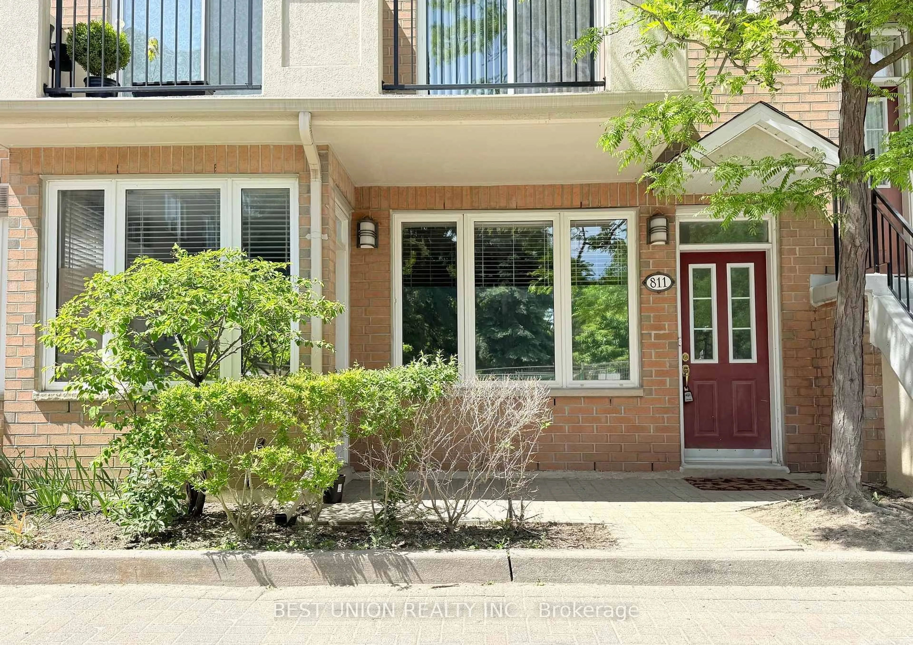 Unknown for 811 Grandview Way, Toronto Ontario M2N 6V5