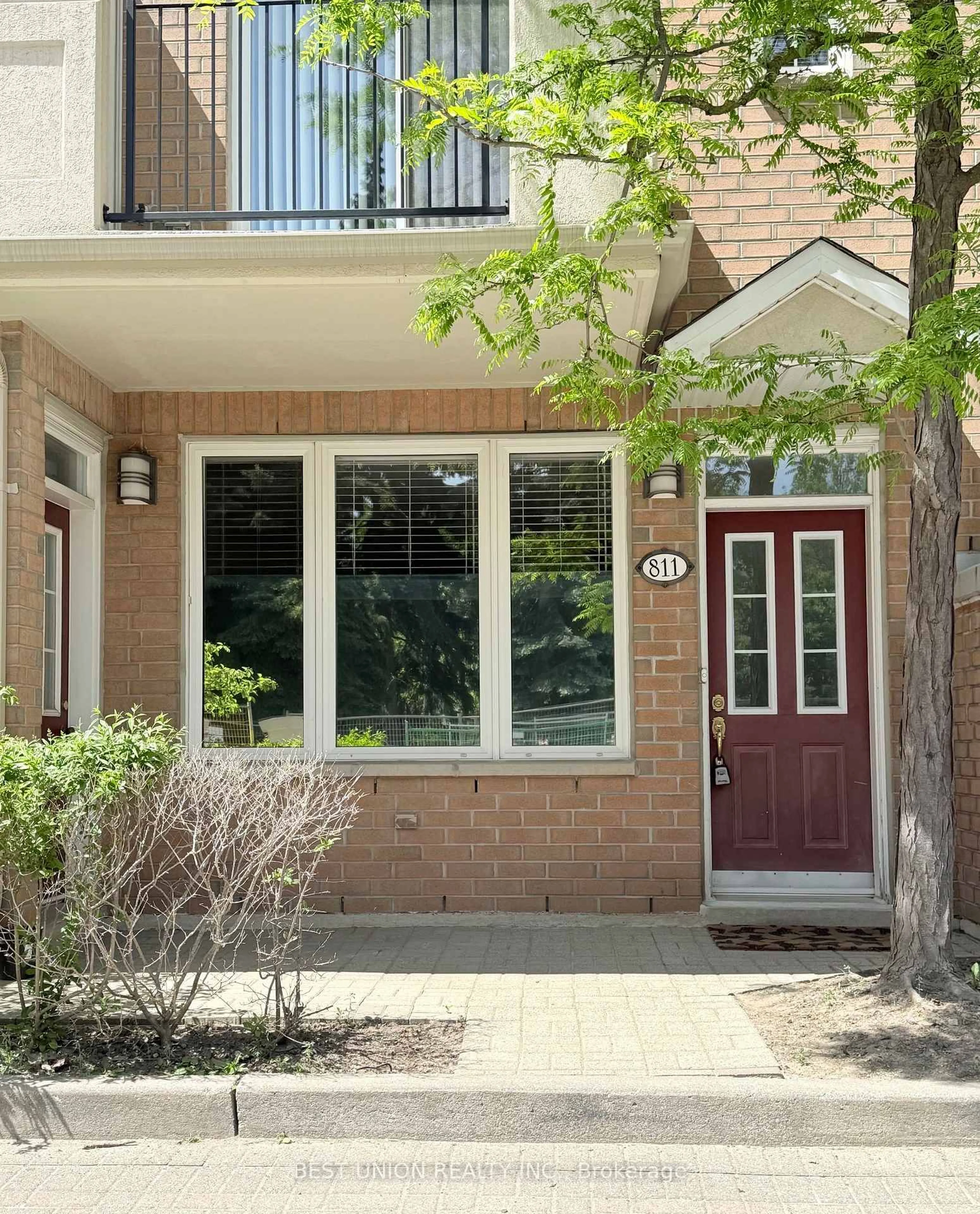 Home with brick exterior material, street for 811 Grandview Way, Toronto Ontario M2N 6V5