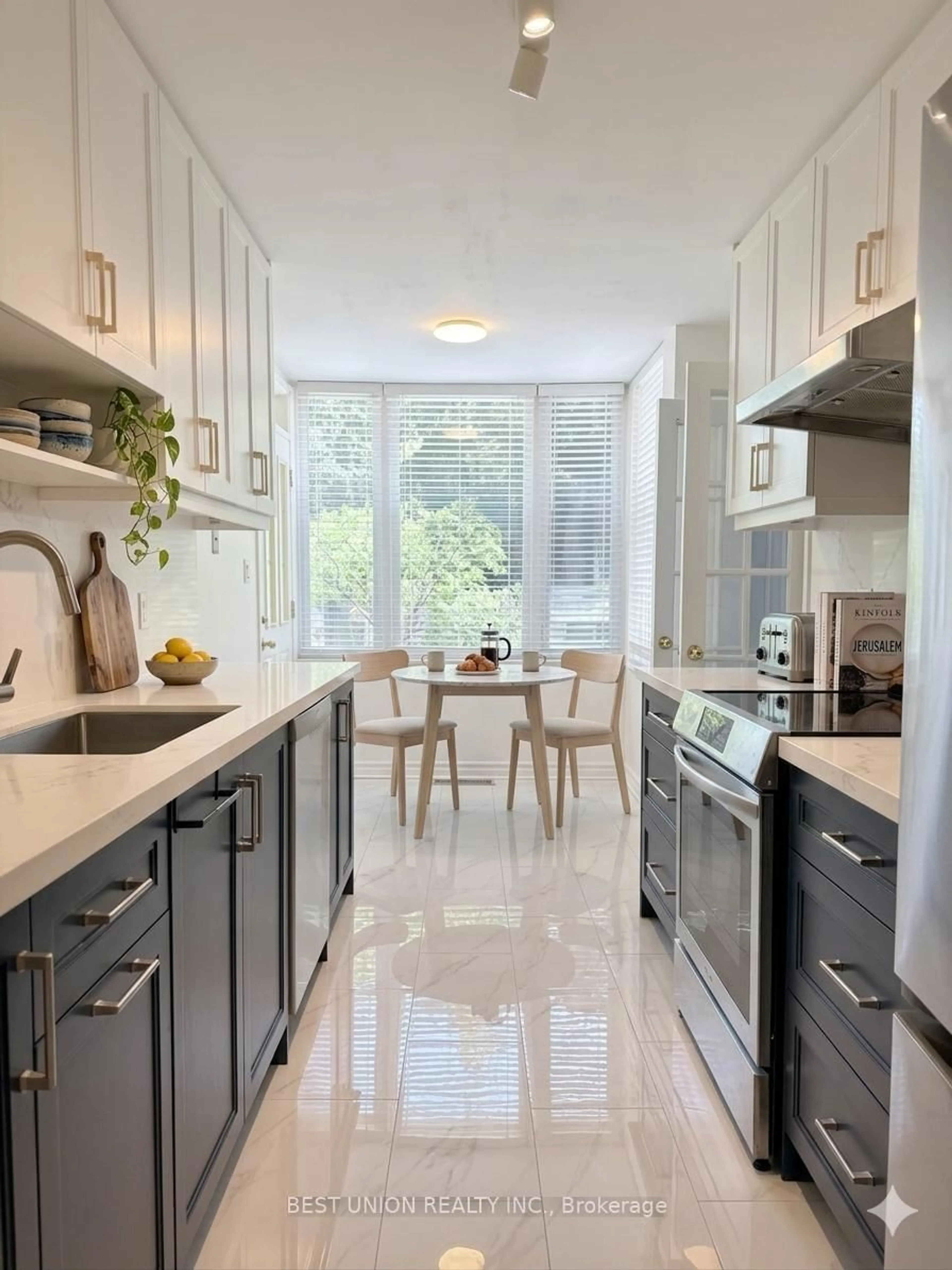 Contemporary kitchen, ceramic/tile floor for 811 Grandview Way, Toronto Ontario M2N 6V5