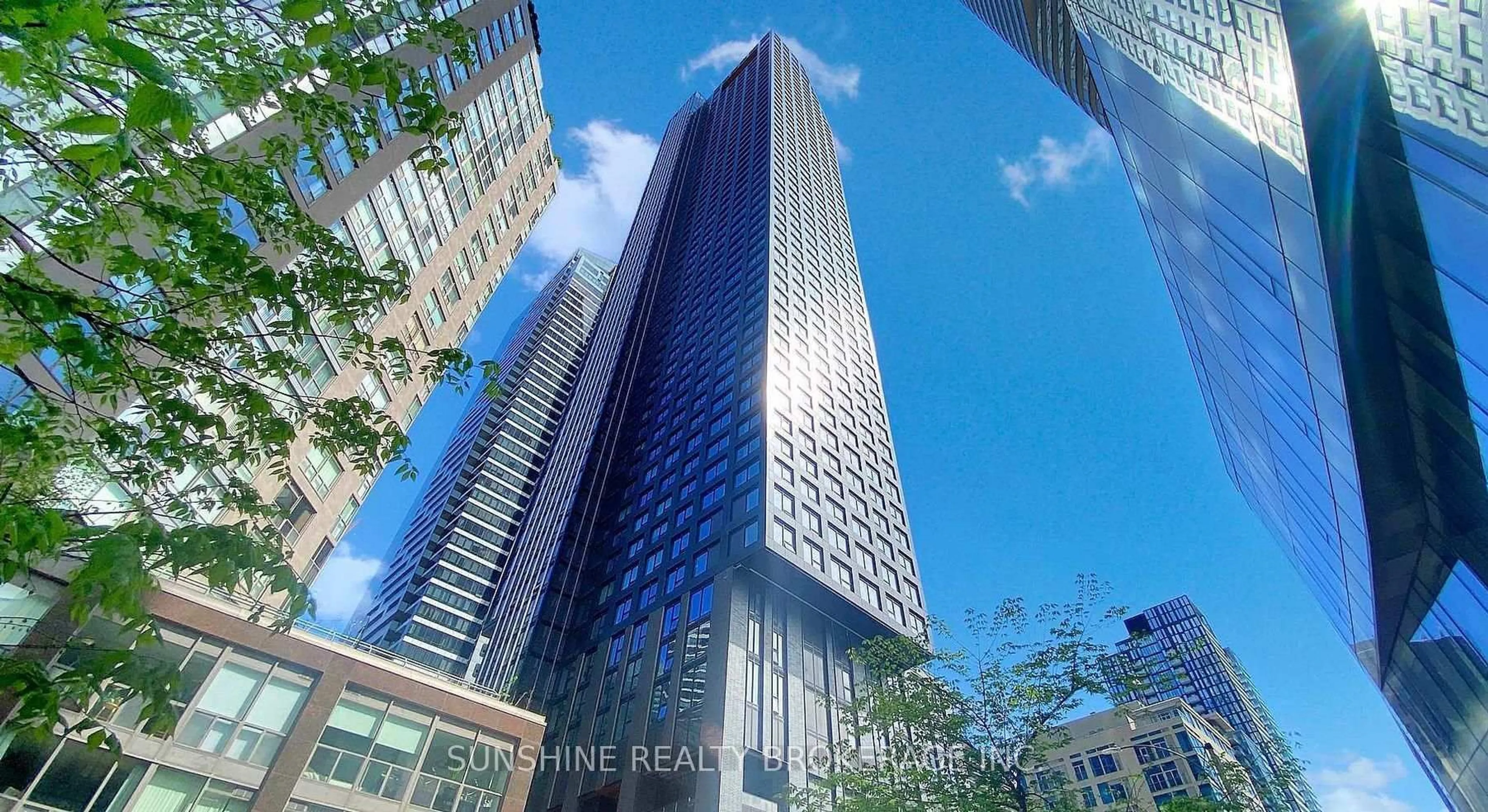 Indoor foyer for 8 Wellesley St #1901, Toronto Ontario M4Y 0J5