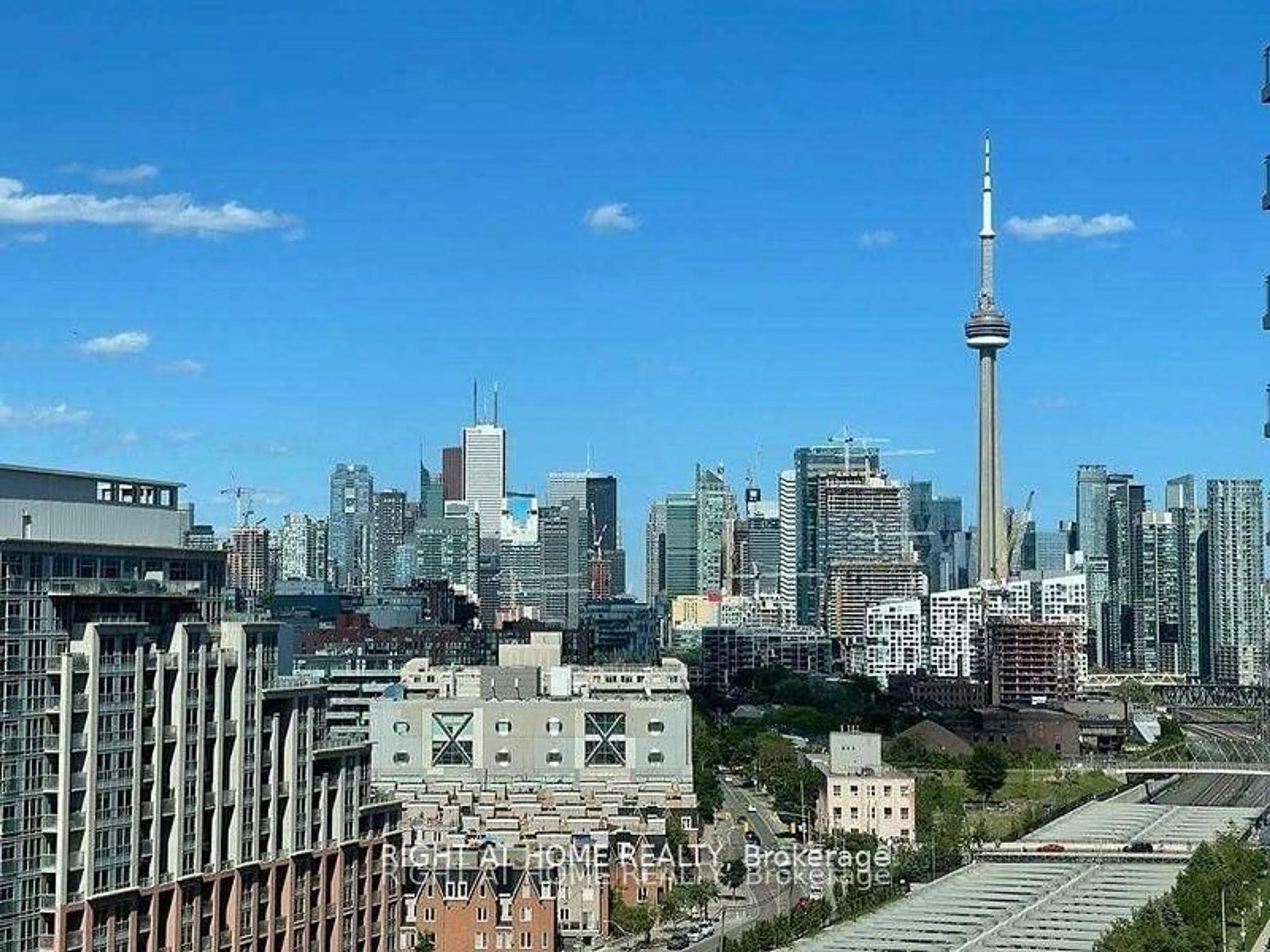 A pic of a room for 125 Western Battery Rd #1403, Toronto Ontario M6K 3R8