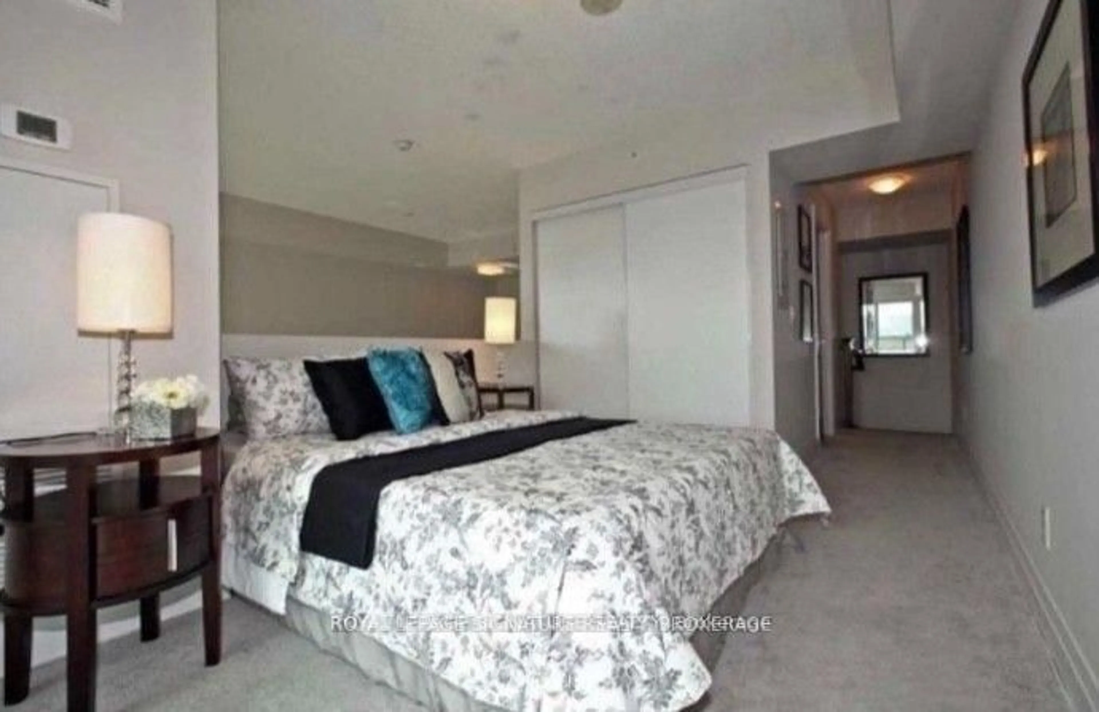 Bedroom with bed, unknown for 555 Wilson Ave #E103, Toronto Ontario M3H 5Y6