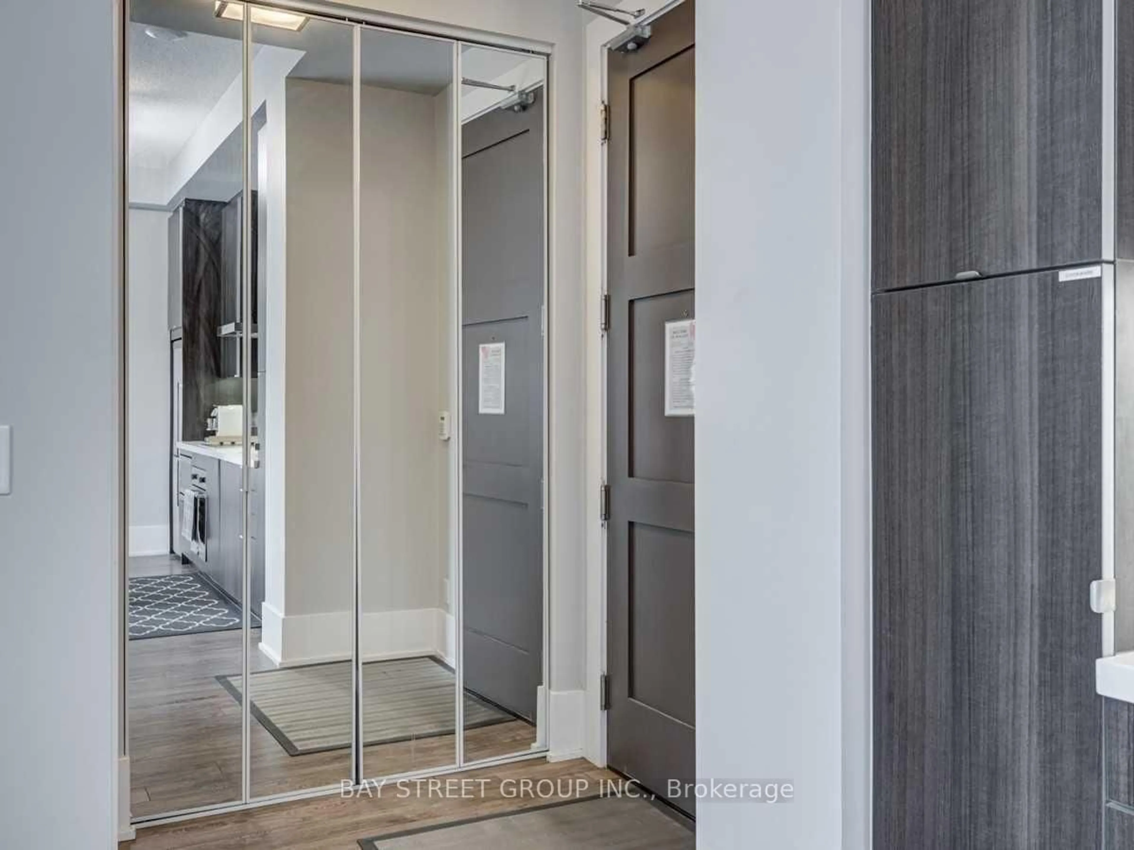 Indoor entryway for 20 John St #1117, Toronto Ontario M5V 0G5