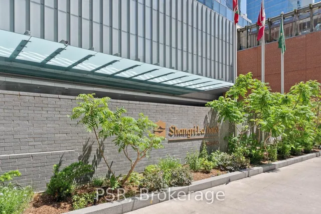 180 University Ave #5003, Toronto 3