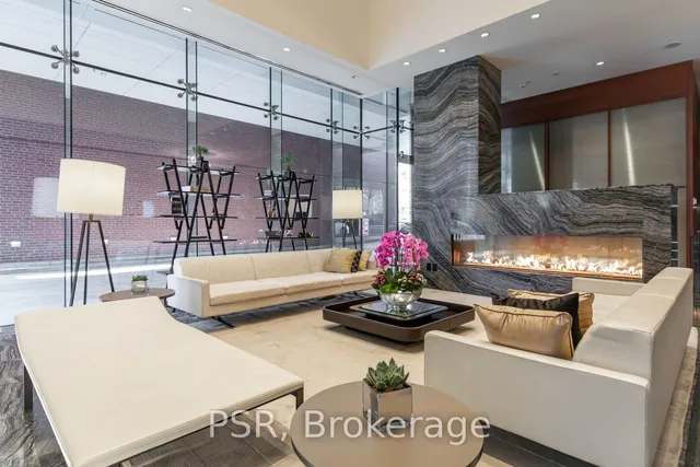 180 University Ave #5003, Toronto 4