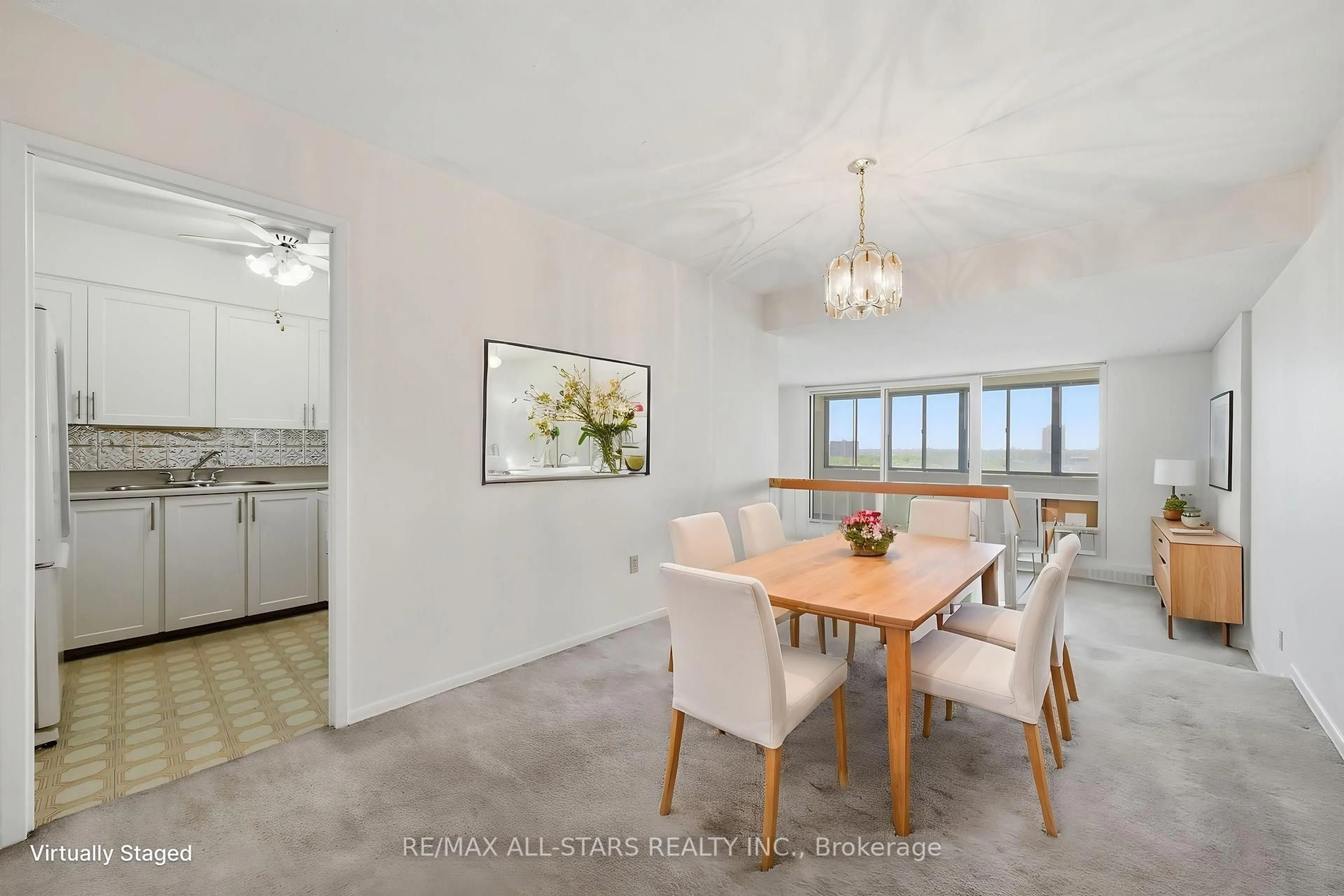Dining room, ceramic/tile floor for 1338 York Mills Rd #1204, Toronto Ontario M3A 3M3