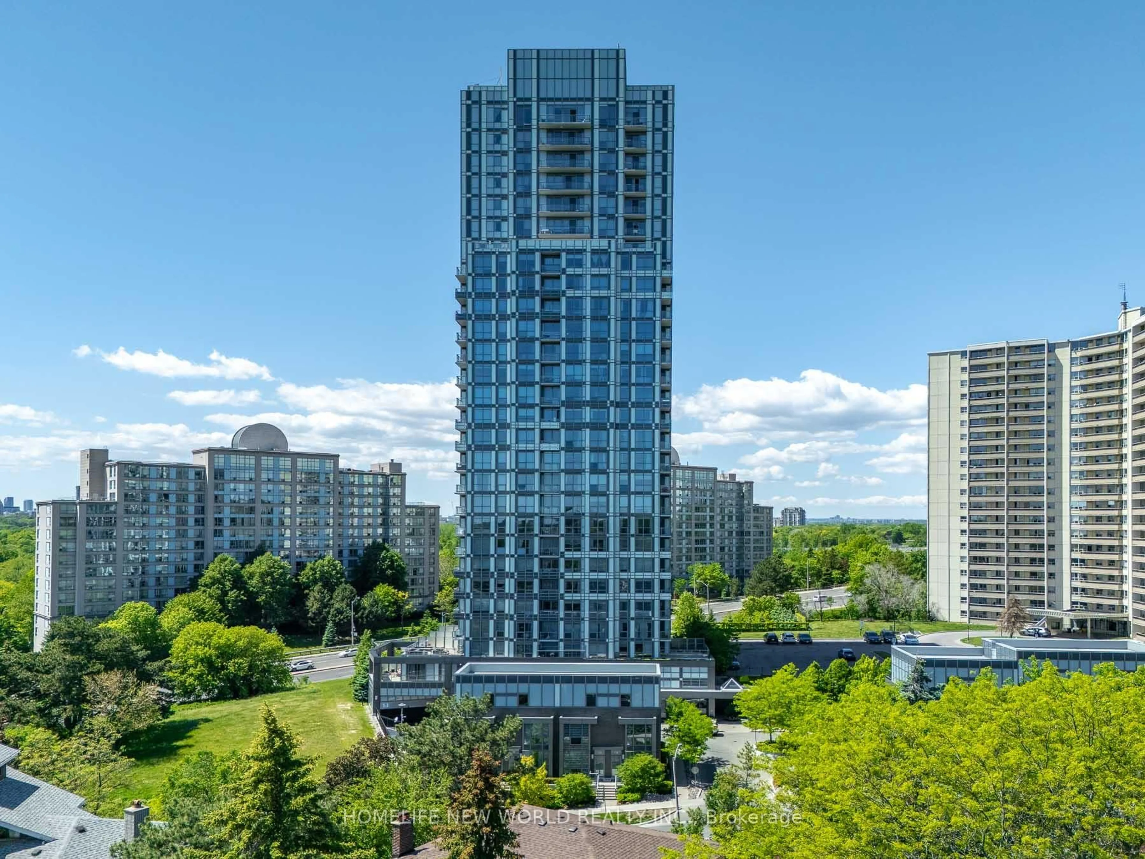 A pic from outside/outdoor area/front of a property/back of a property/a pic from drone, city buildings view from balcony for 18 Graydon Hall Dr #809, Toronto Ontario M3A 0A4