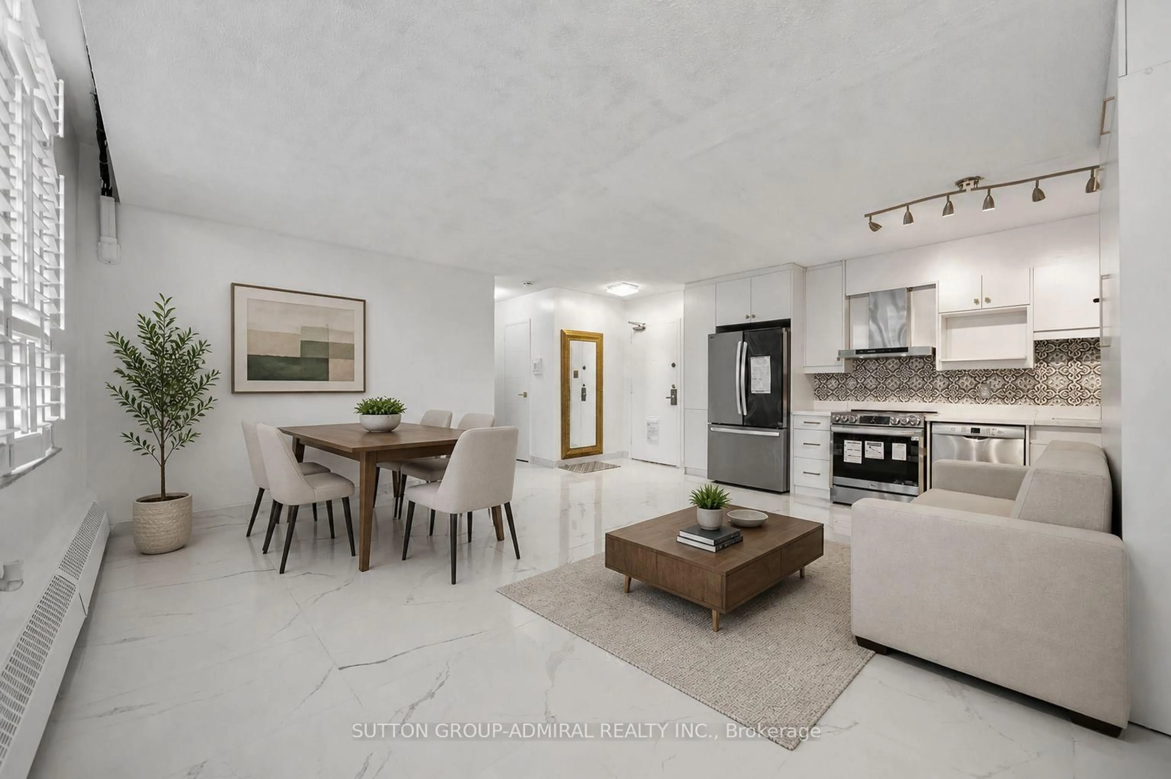 Open concept kitchen, ceramic/tile floor for 5 Parkway Forest Dr #G8, Toronto Ontario M2J 1L2