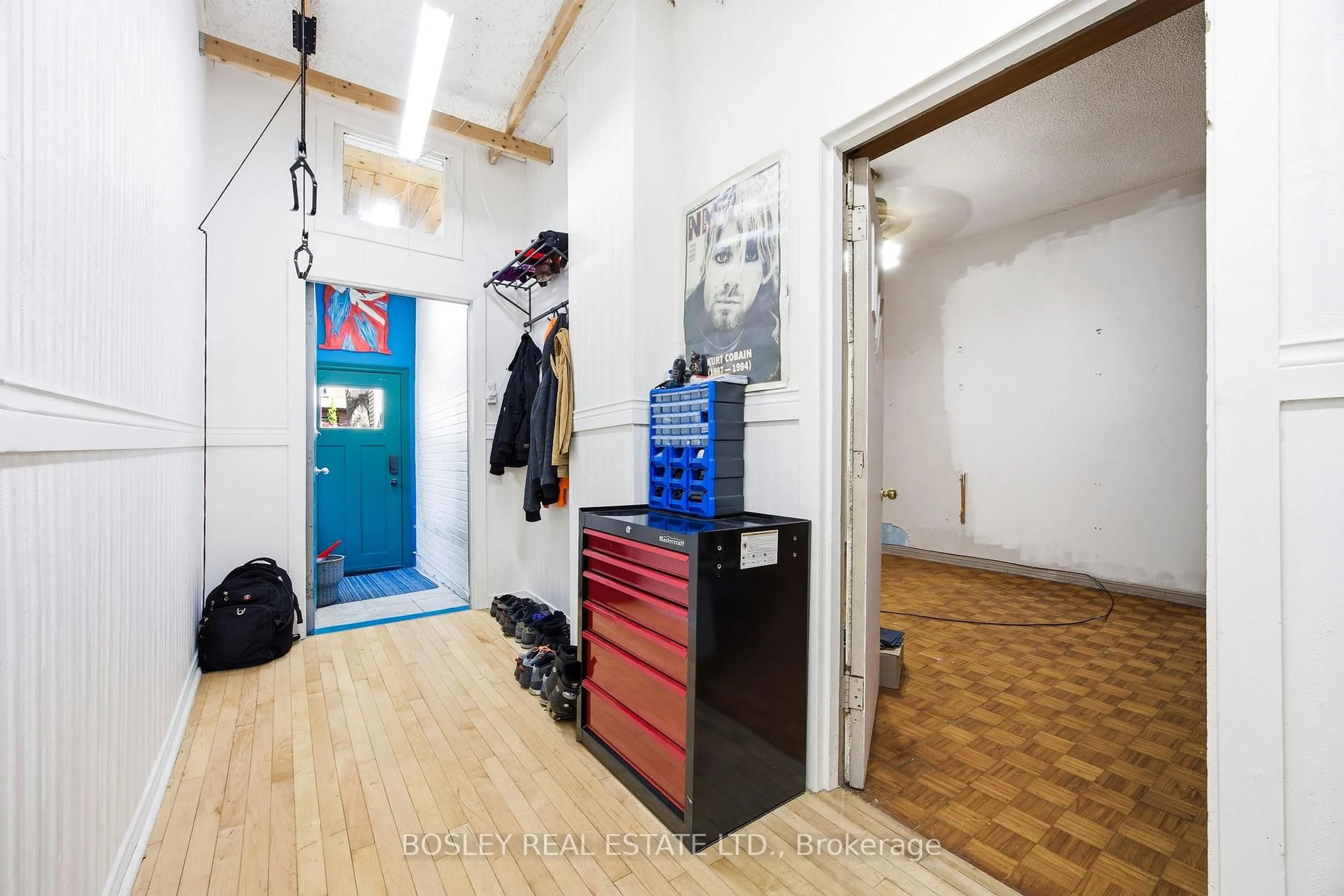 Unknown for 717 Richmond St, Toronto Ontario M6J 1C4